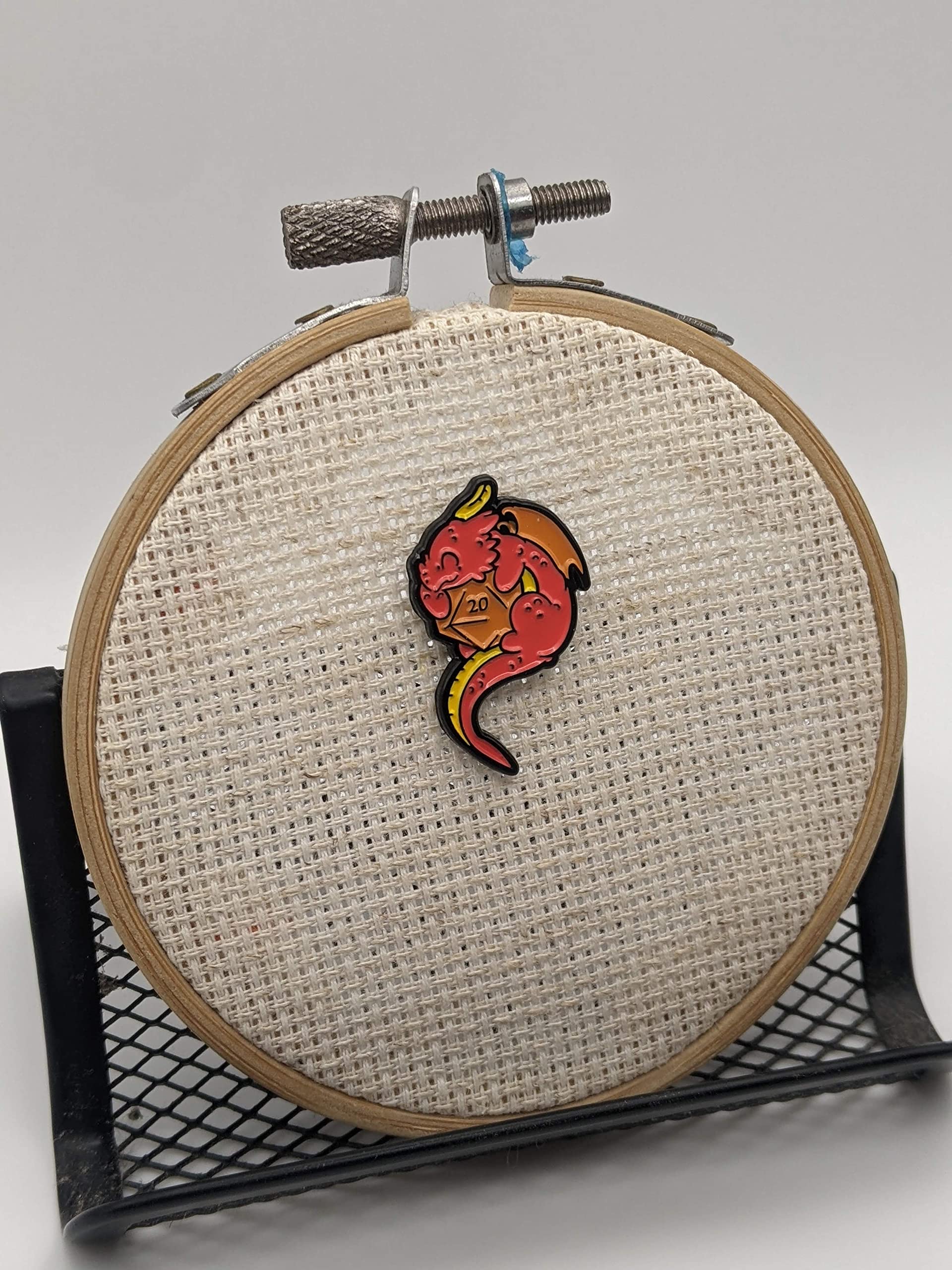dice-dragon-needle-minder fabric-hold-magnet