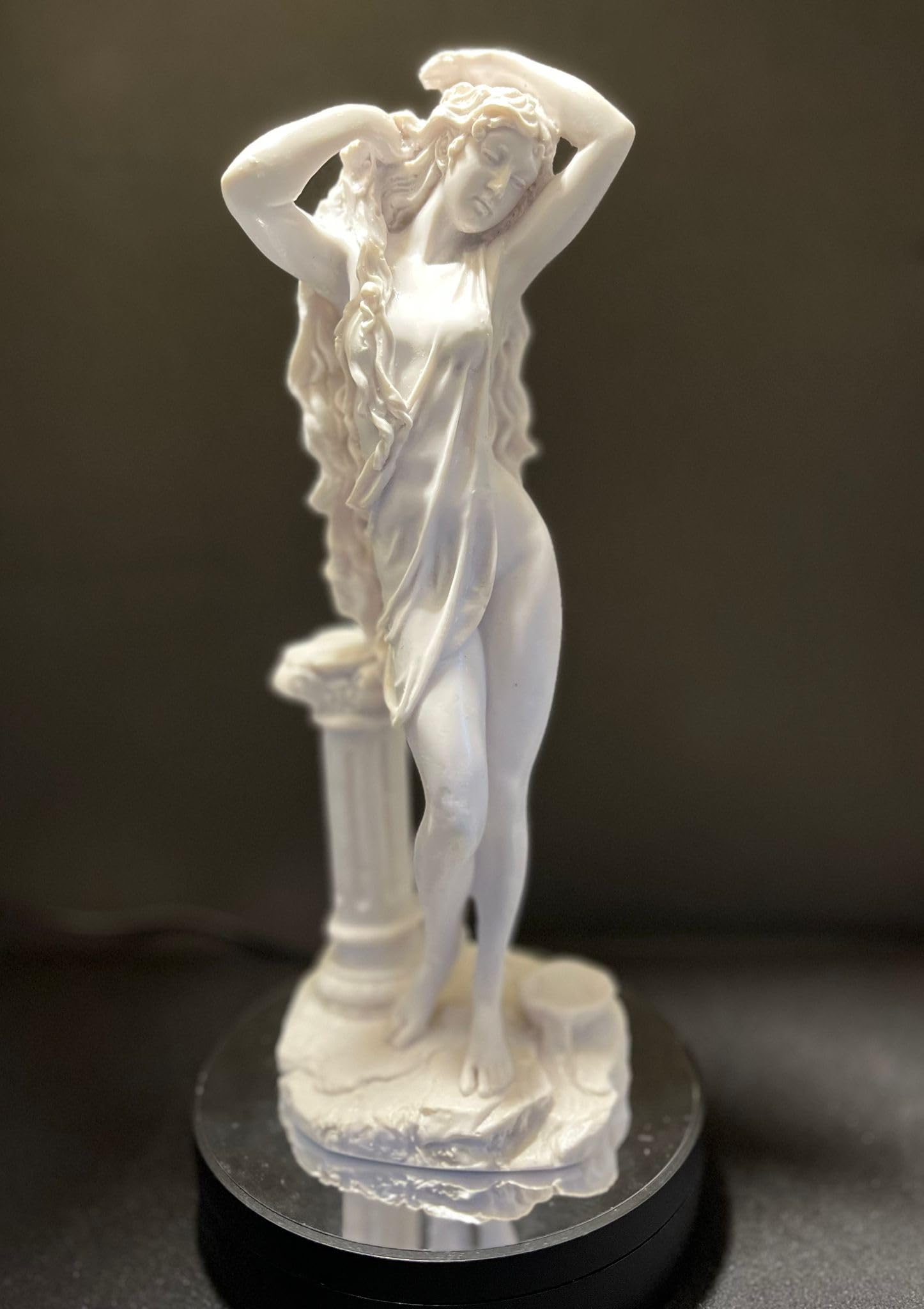 Aphrodite statue 29 cm height display stand
