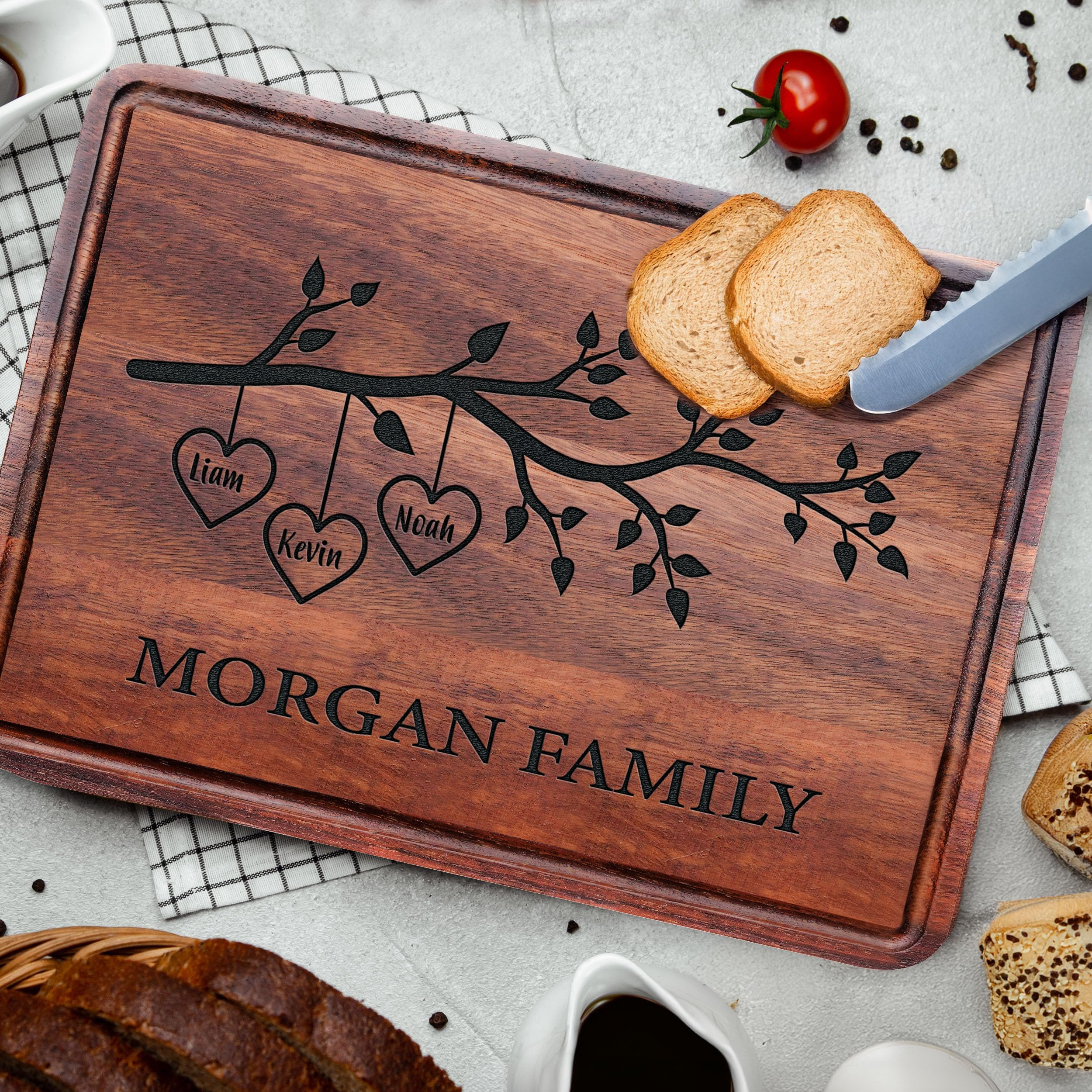 Mother’s Day gift cutting board by Masat Customized