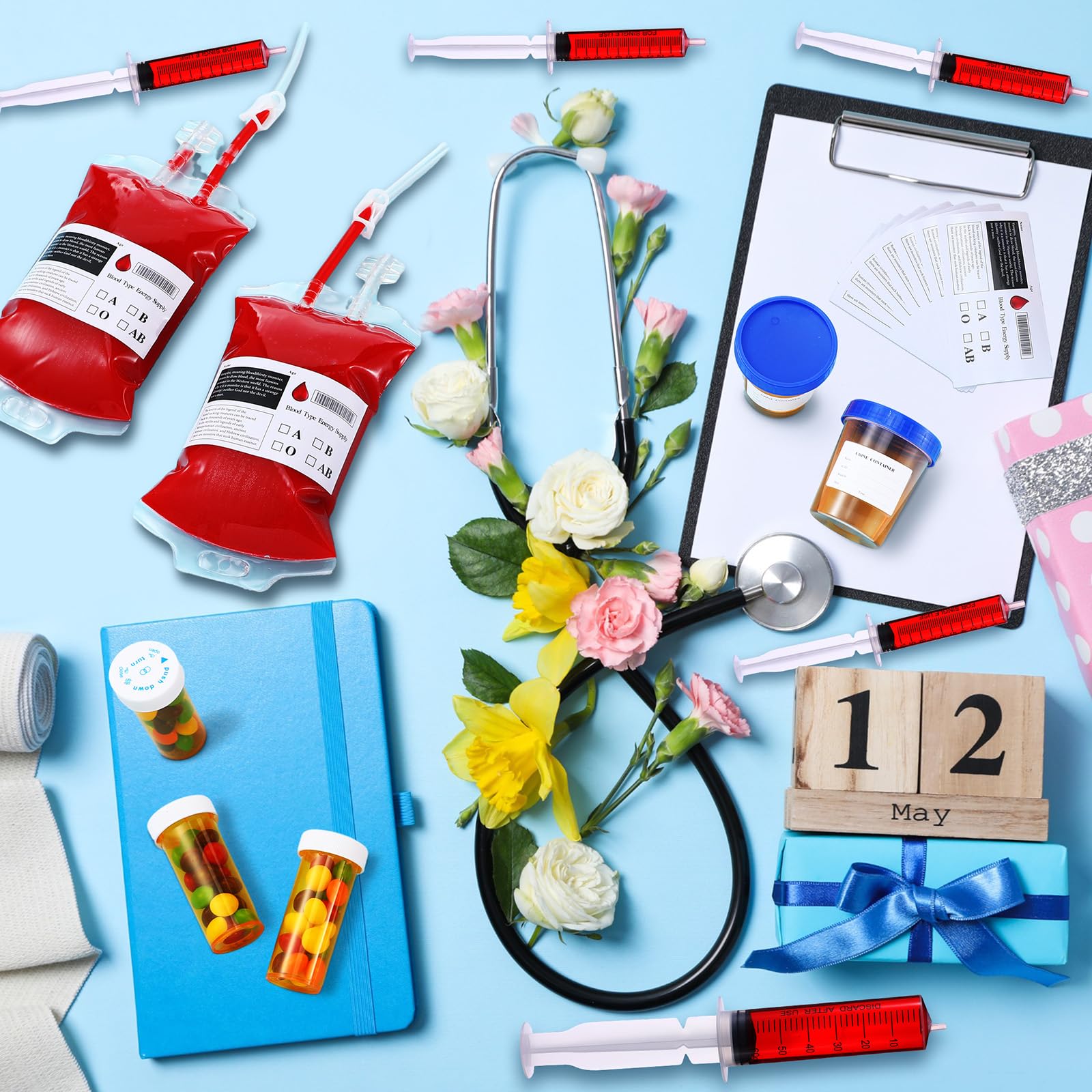 Medicine bottles with caps included in the kit