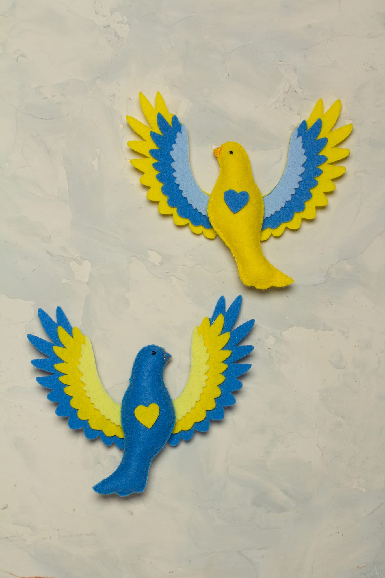 Memorial Ukraine ornament with blue and yellow birds