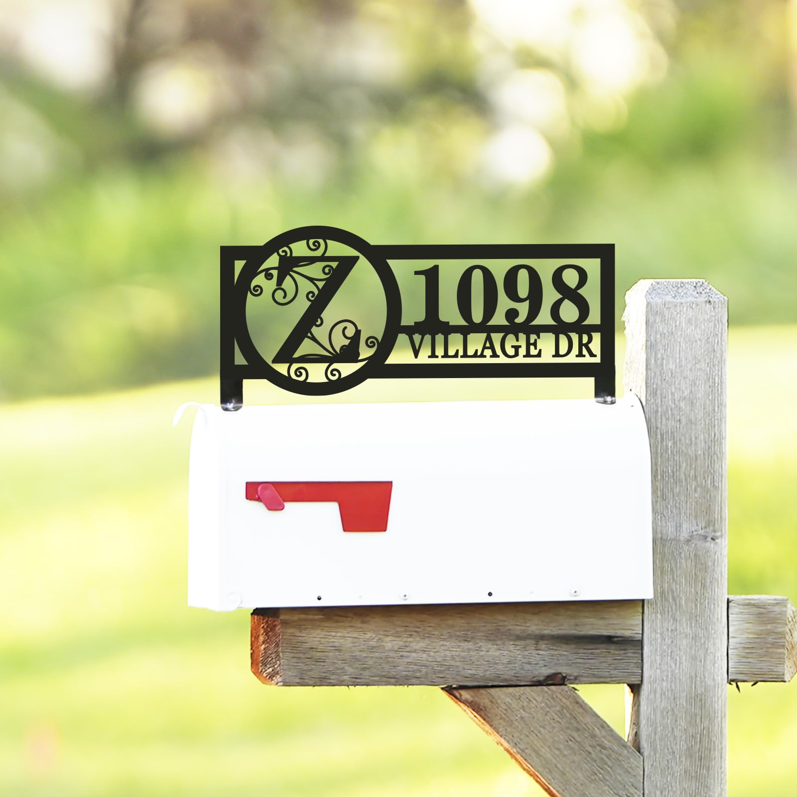 Outdoor address plaque designed for mailbox post and gate