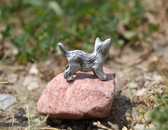 Hand cast kitten figurine dimensions approximately 7/8 inch high by 1 1/16 inch long by 3/8 inch wide