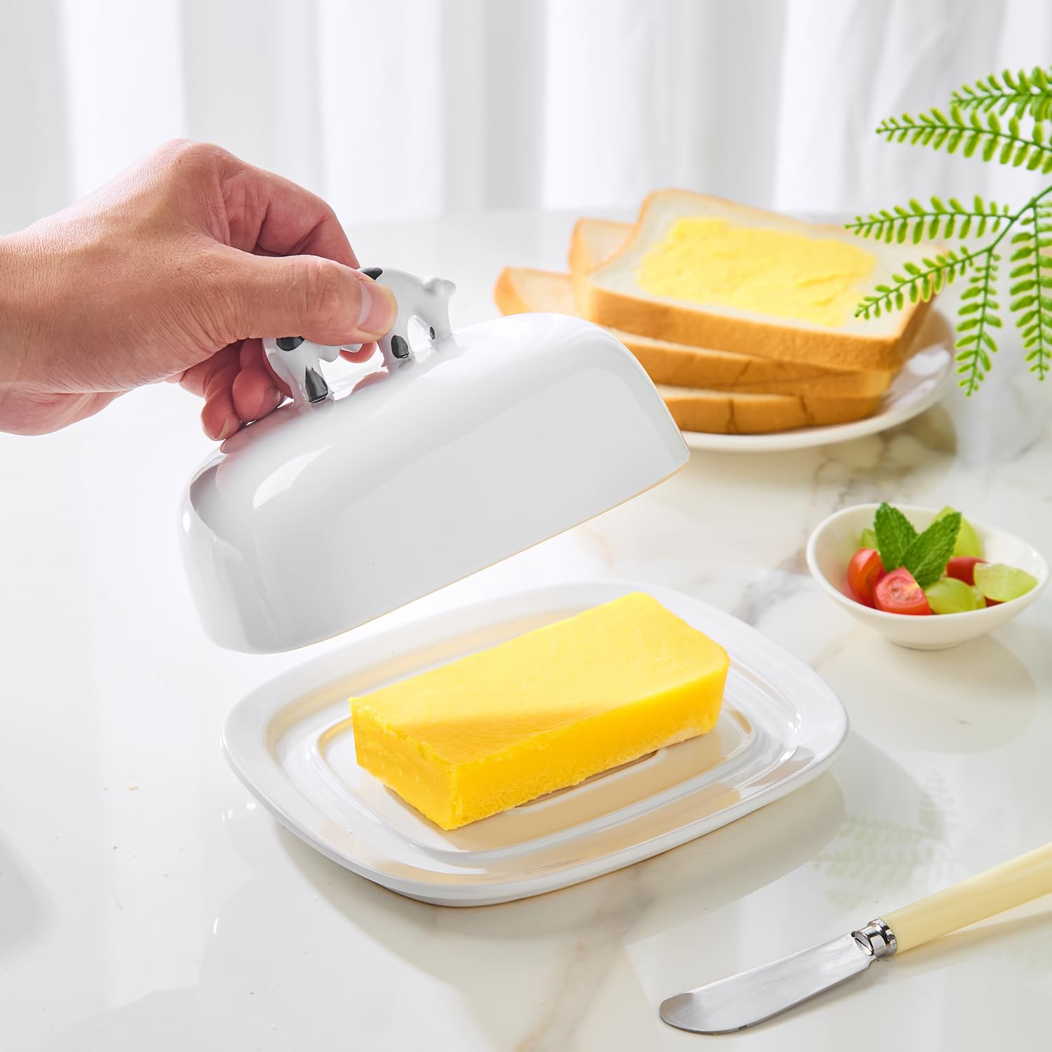 Dishwasher safe butter keeper for easy cleaning