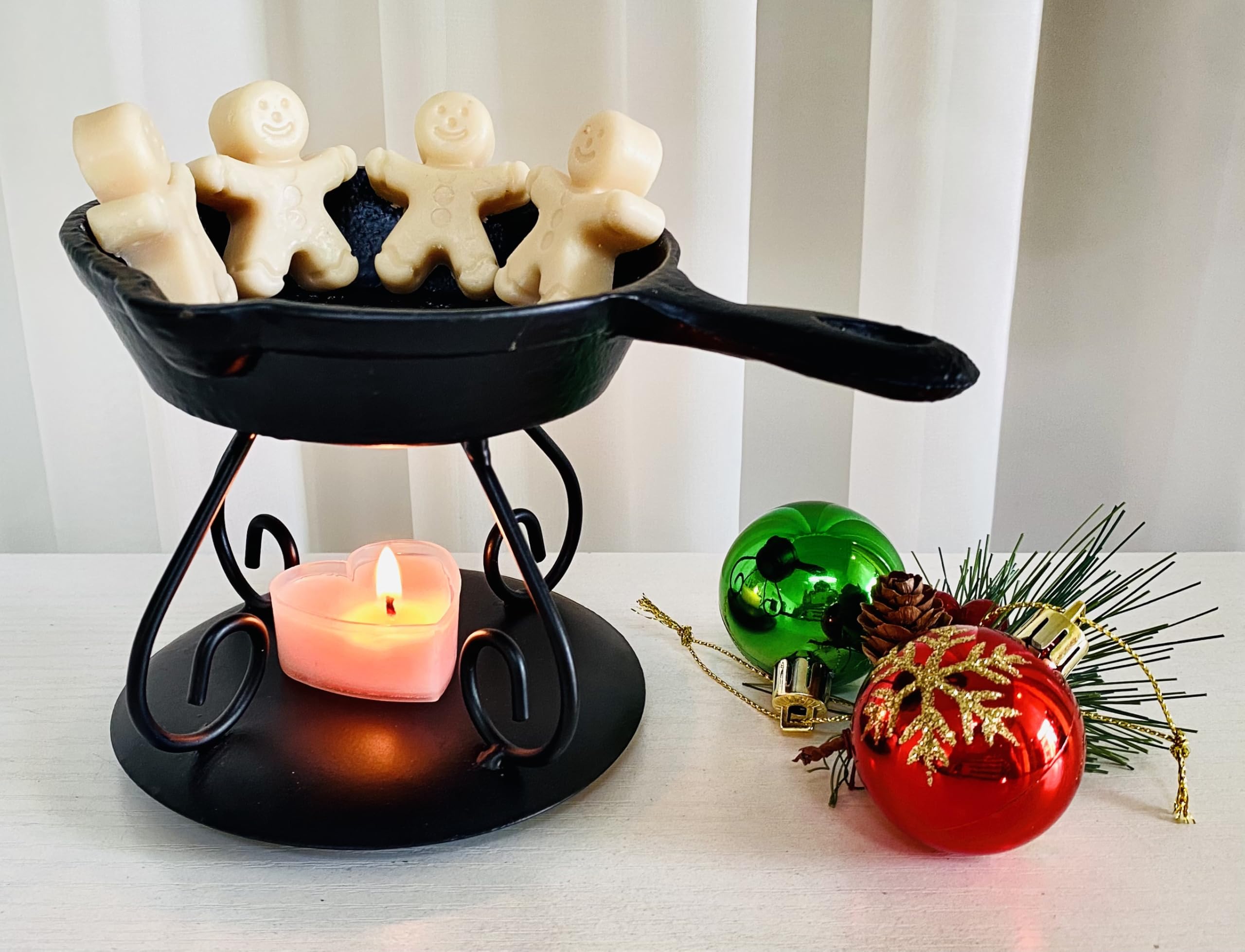 Mini cast iron skillet wax warmer with stand