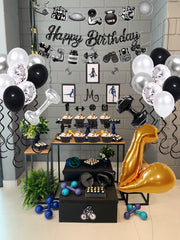 Mini dumbbell foil balloons included in the set