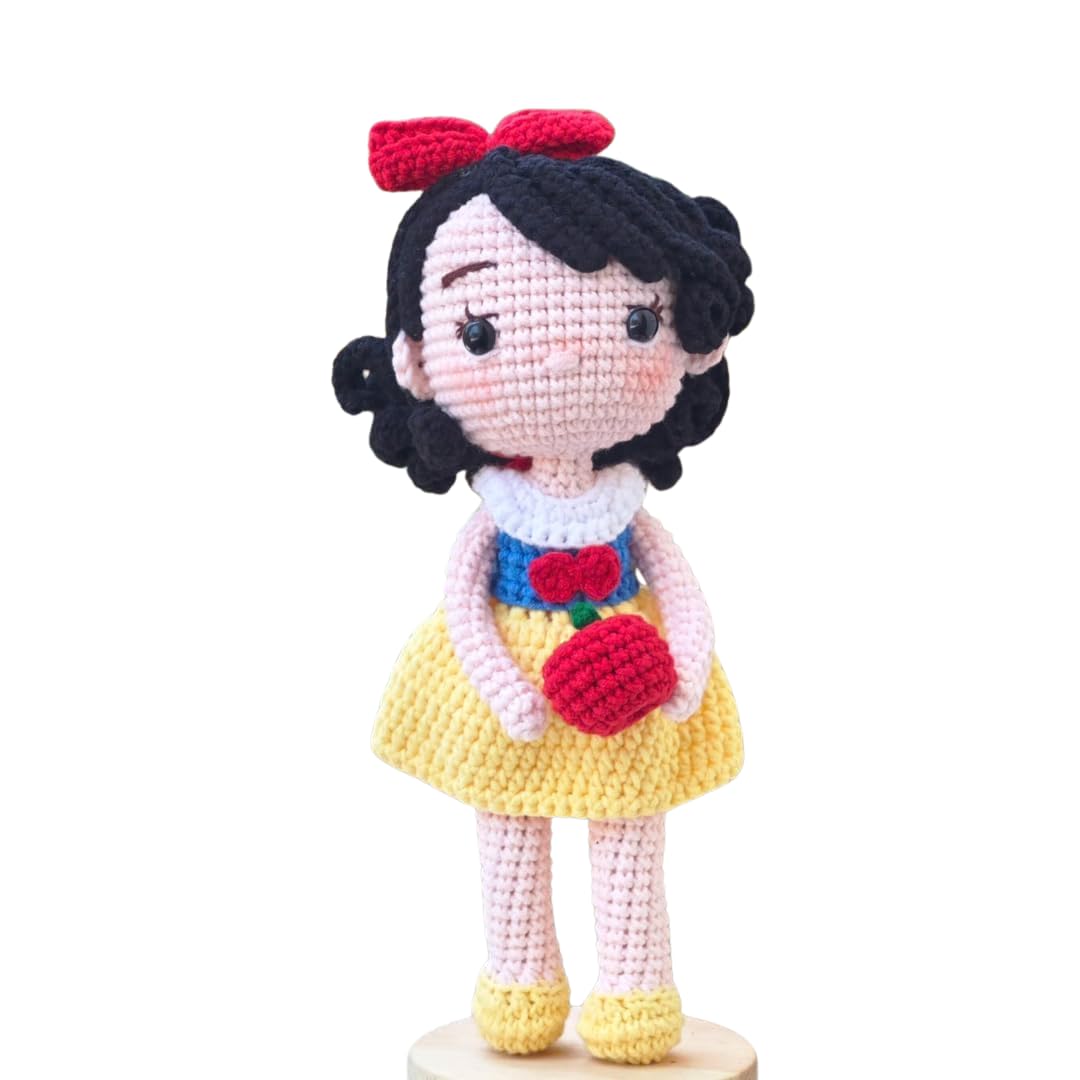 Minoxo Snow White crochet doll soft yarn handmade