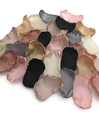 Petals sized 1 to 3 inches for mixed wedding arrangements