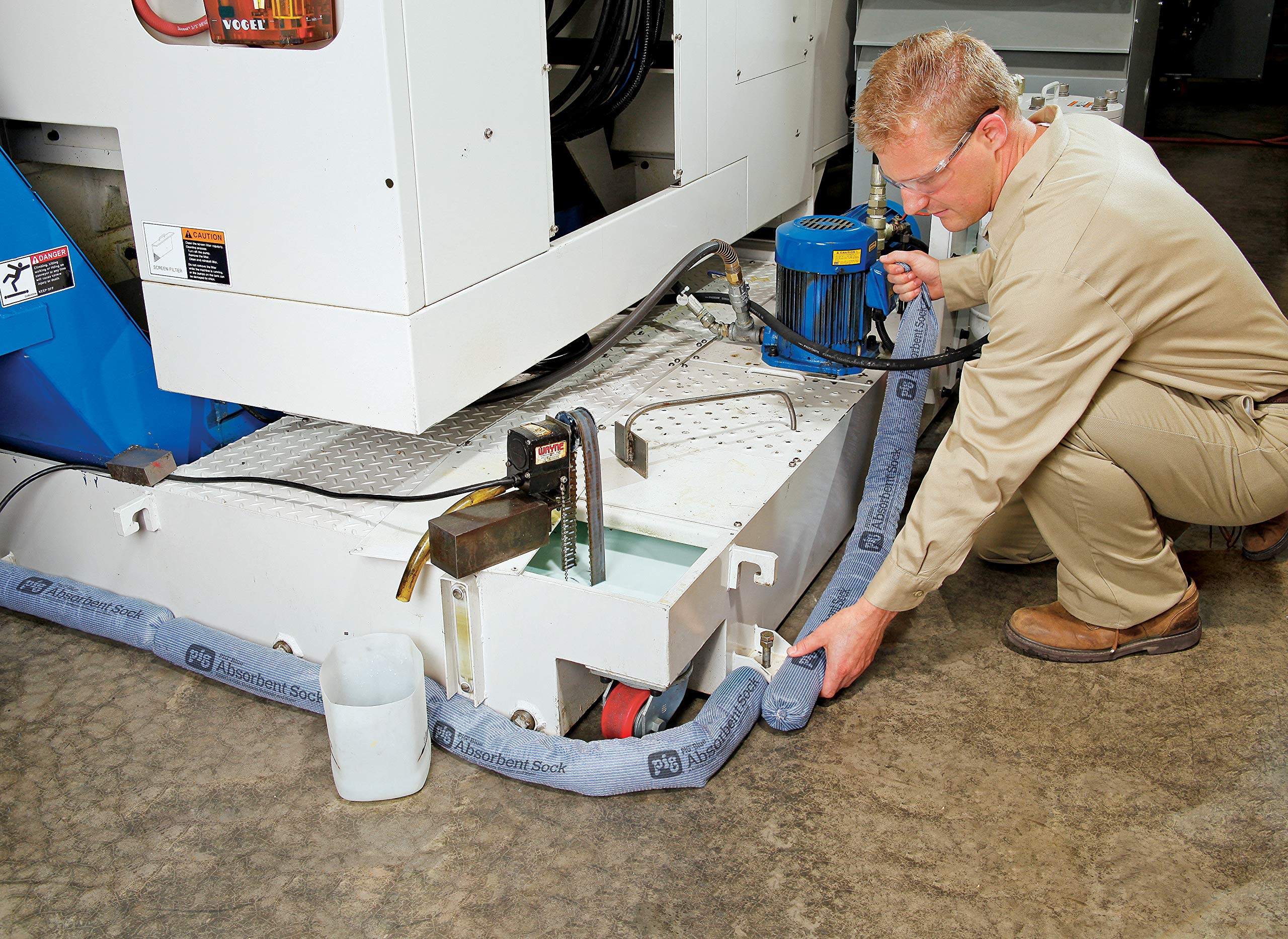 Heavy duty spill containment sock for oils and solvents