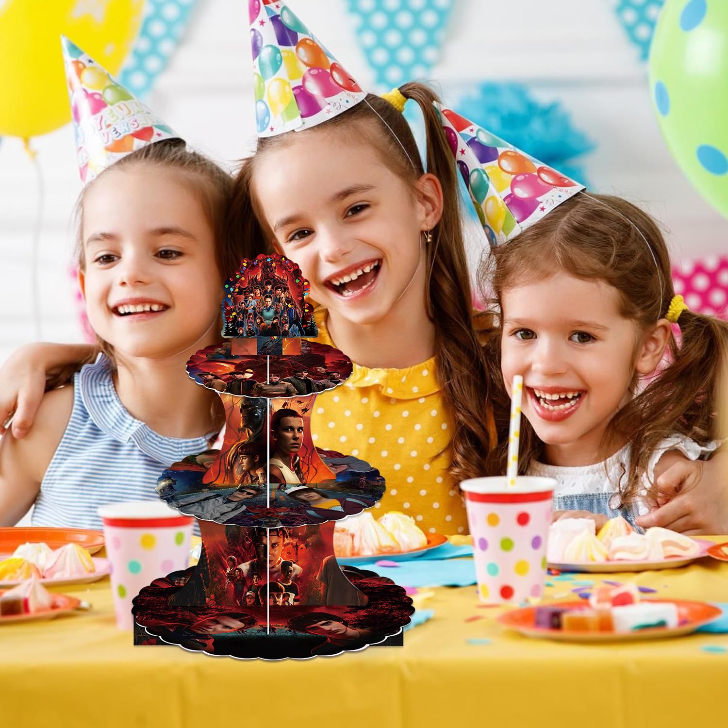 Movie theme cupcake stand with decorative top cover