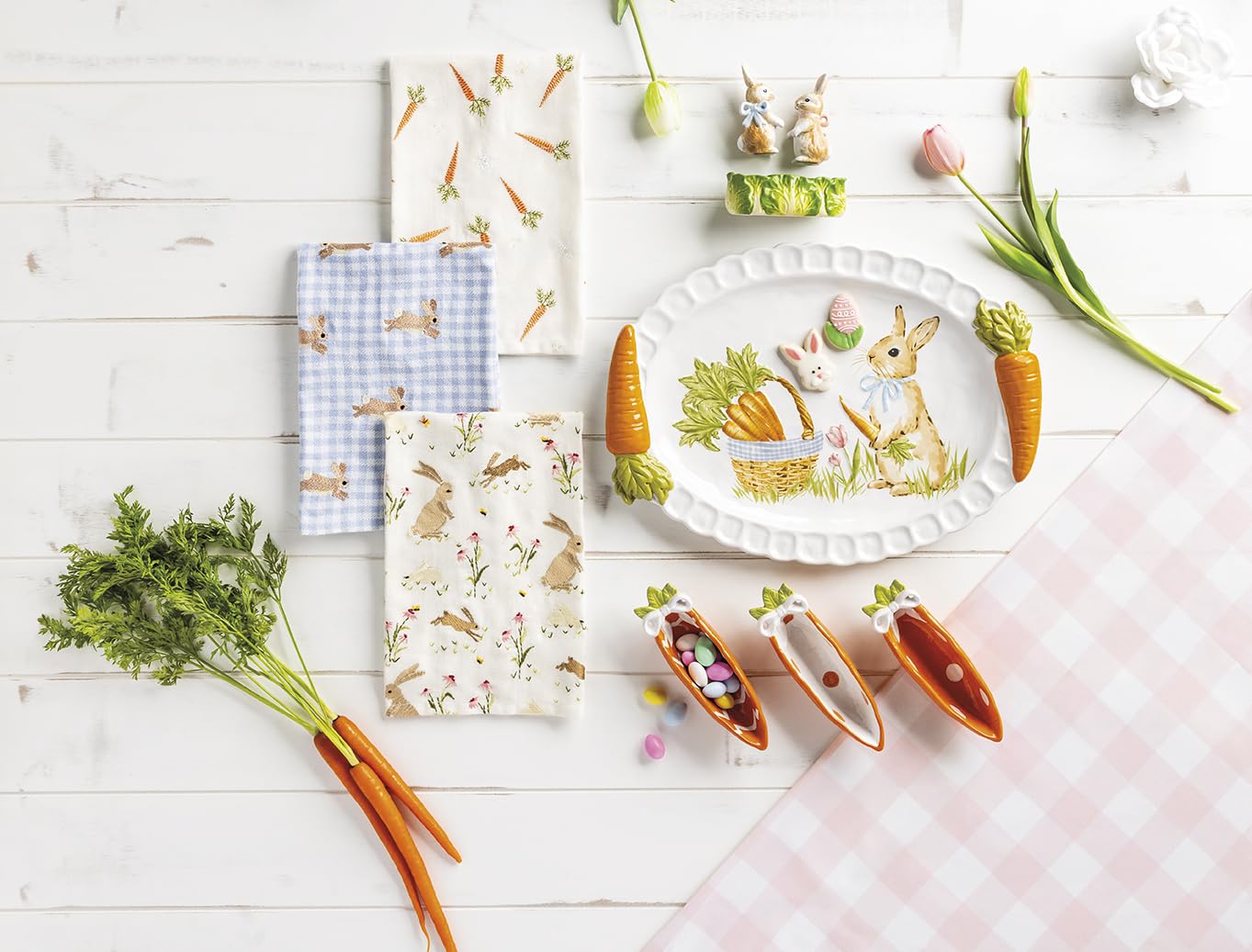 Close up of hand-painted carrot side handles on Mud Pie Easter Carrot Handle Platter