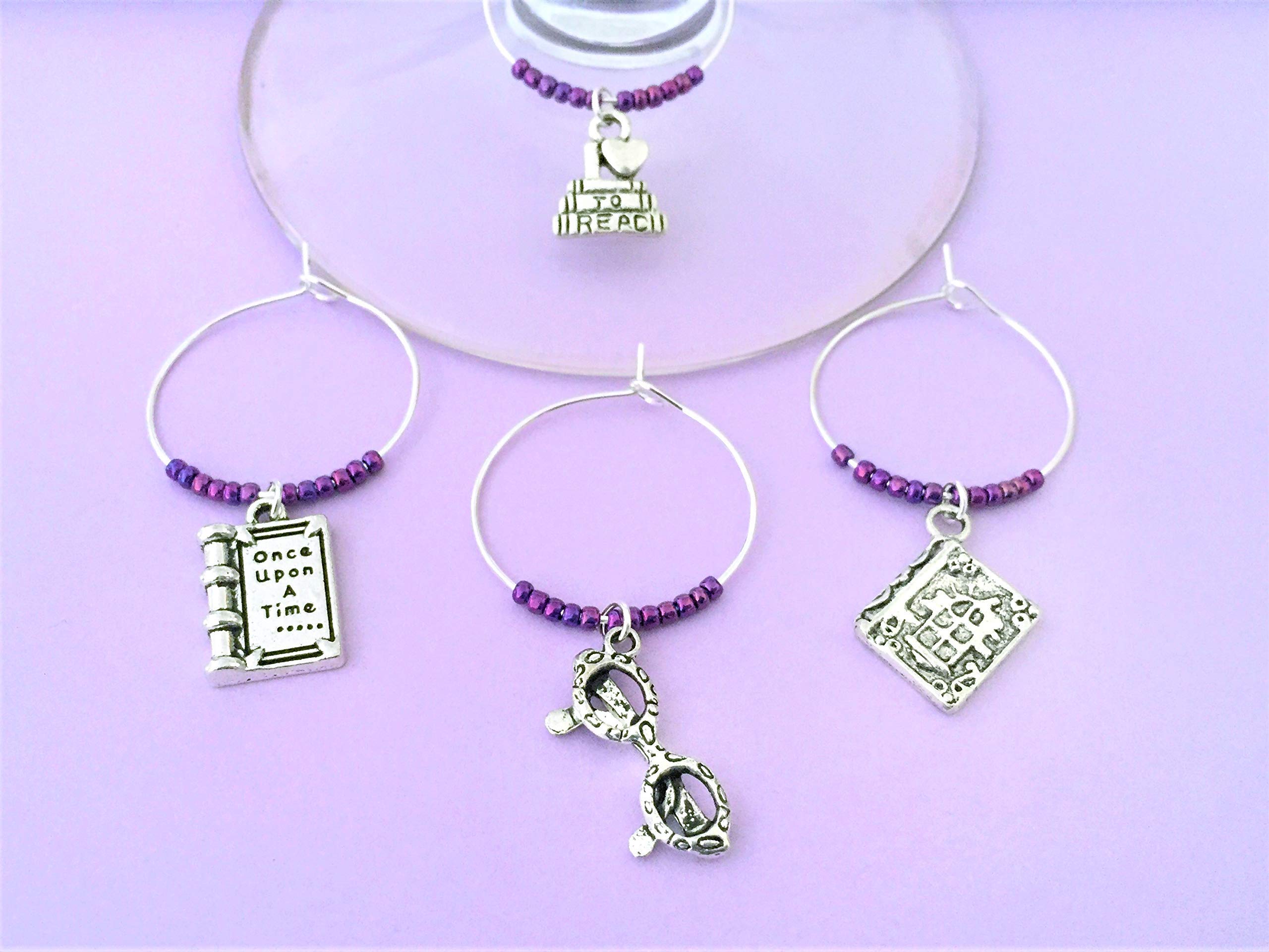 Literary Lover Wine Charms set of 4 with I love to read motif