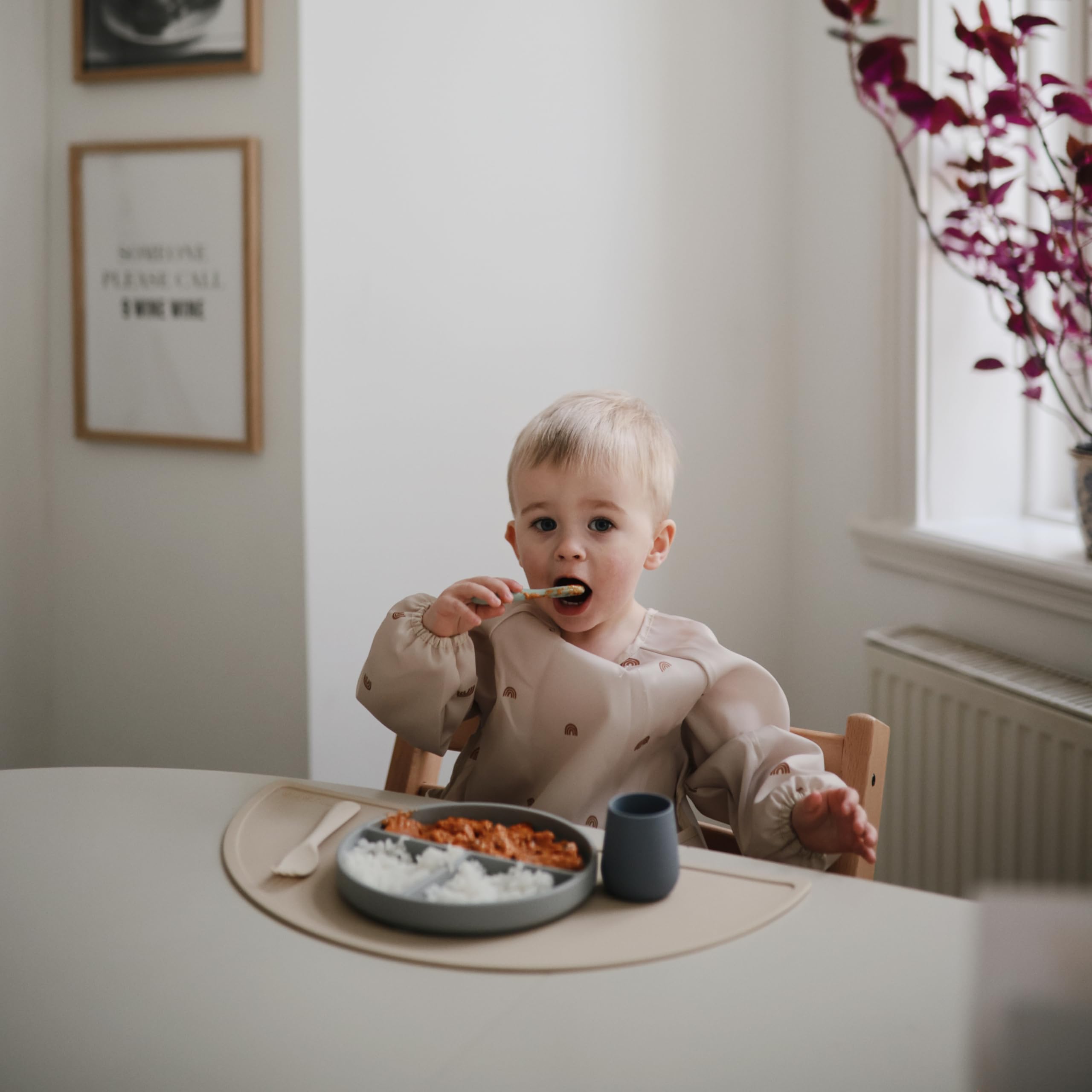 Stage 2 spoon open slots for thicker foods Mushie