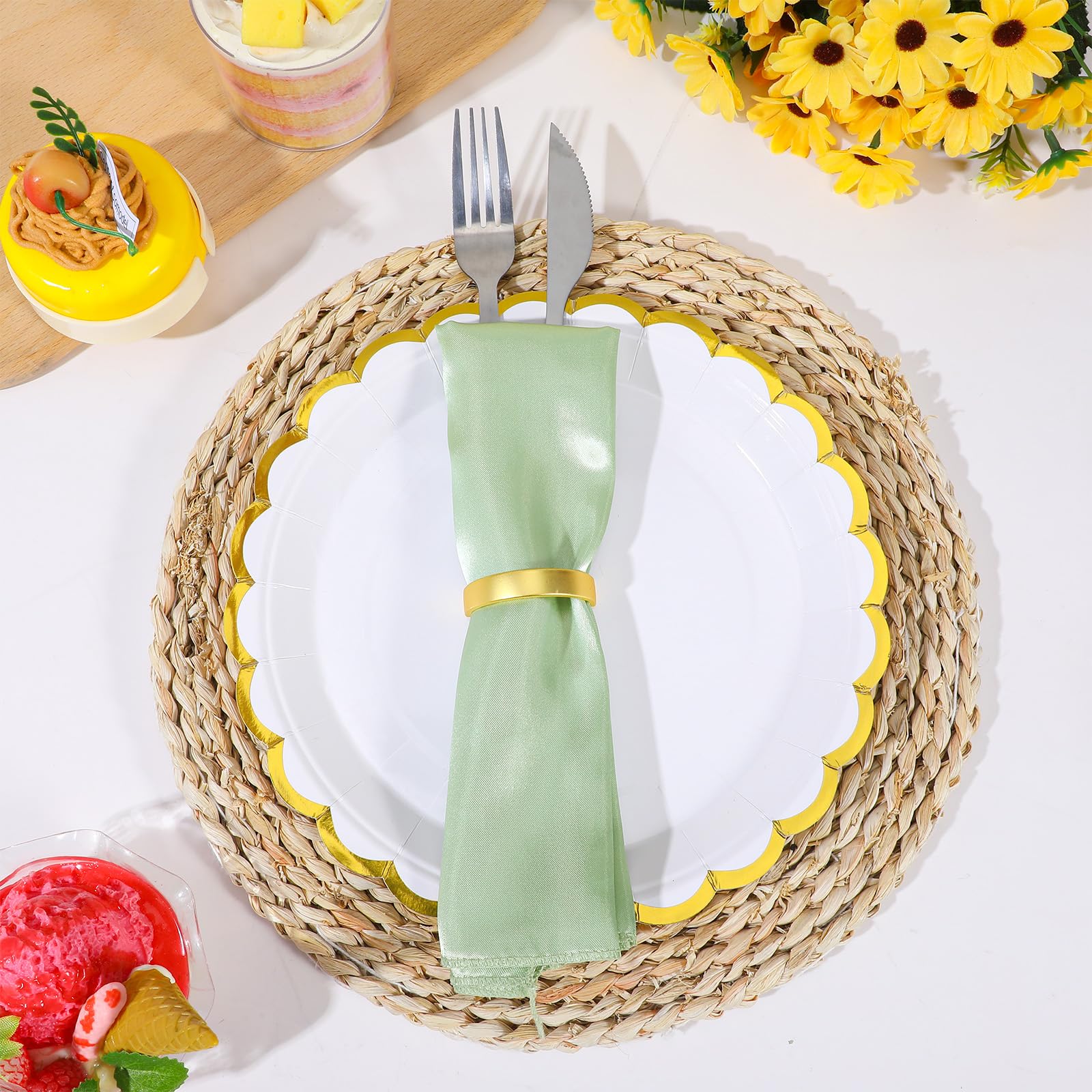 Reusable polyester satin dinner napkins