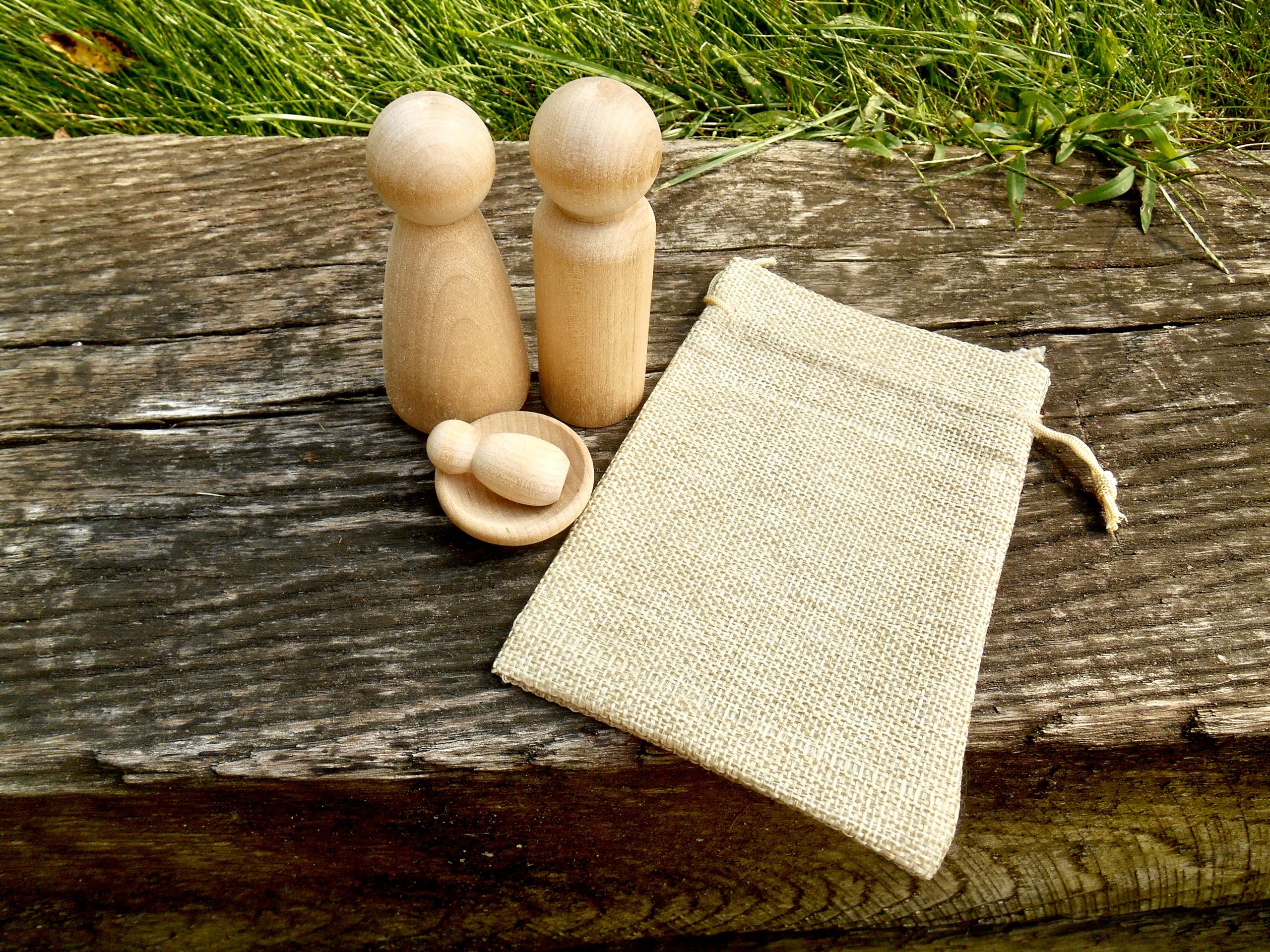Blank wood pieces for nativity craft kit