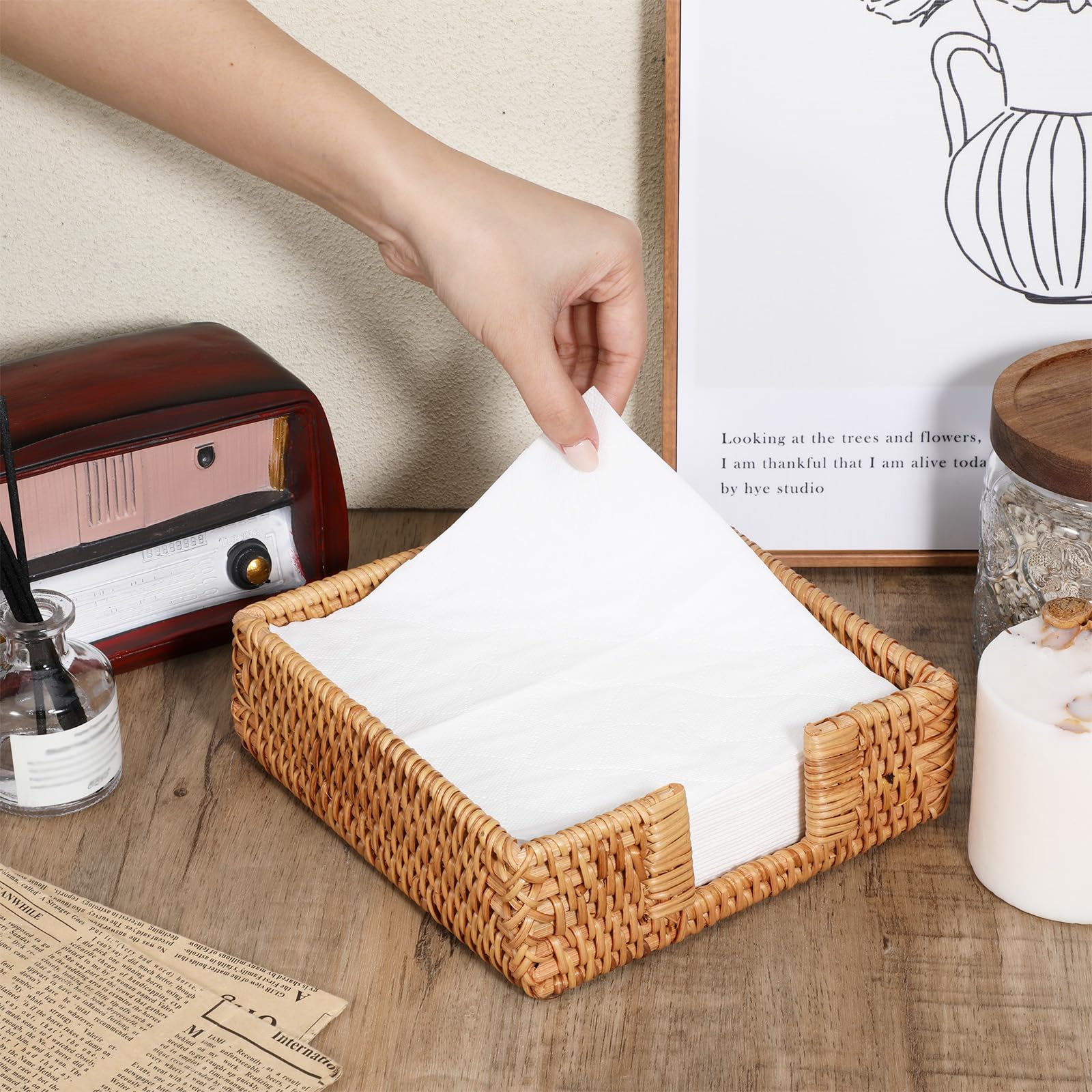Cutout design for easy napkin removal and breathability