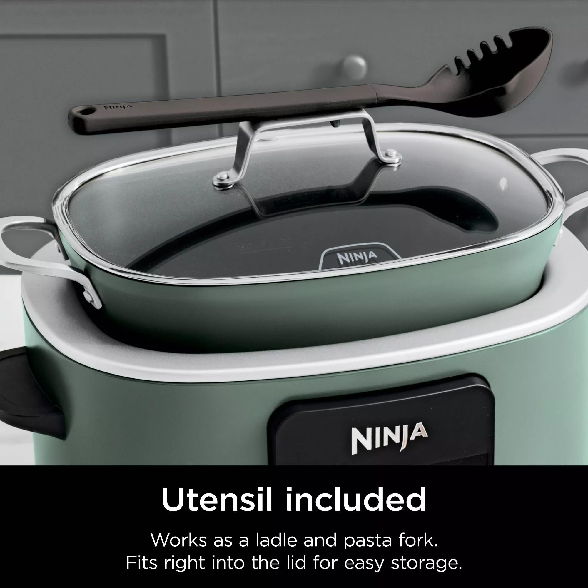 Nonstick interior surface of Ninja MC1001H