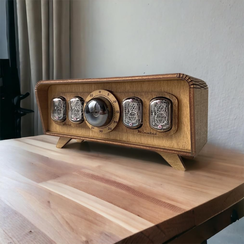 IN-12 Nixie tubes glow in retro clock