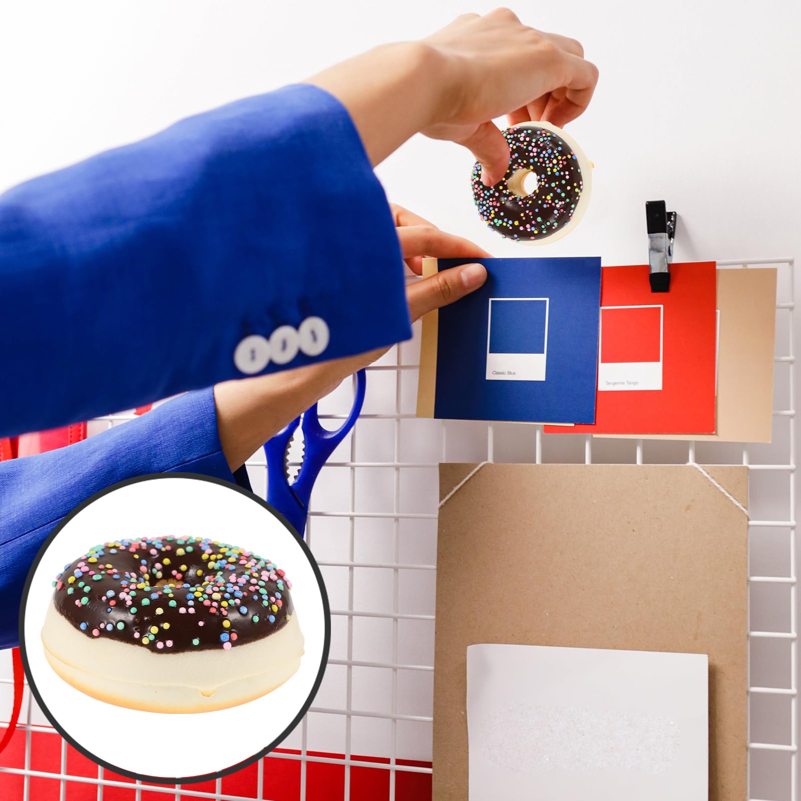 2.75 inch donuts size display with magnets