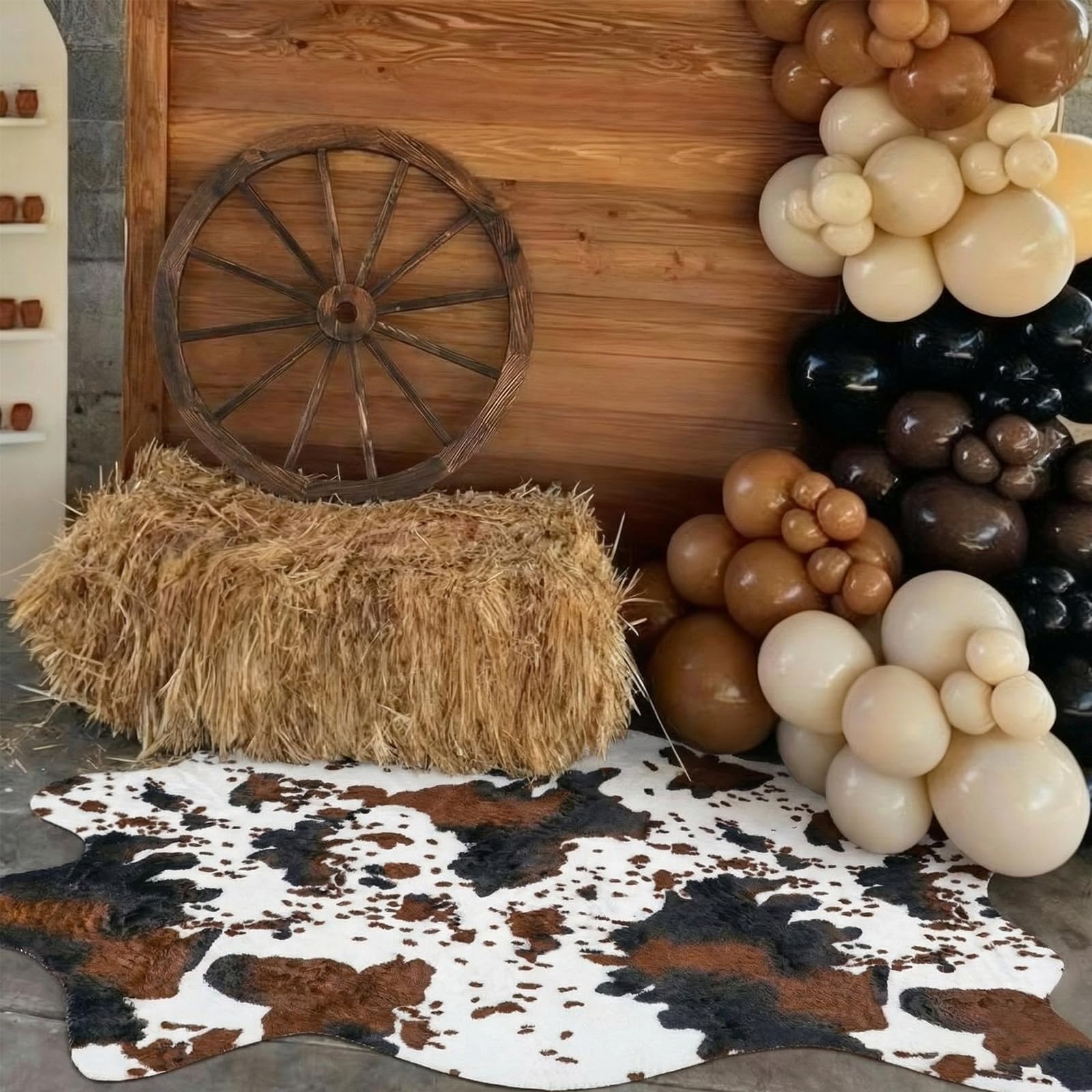 Nuanchu western cowboy decorations featuring a wooden wagon wheel
