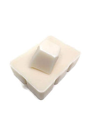 Flameless lavender melts for living spaces and yoga