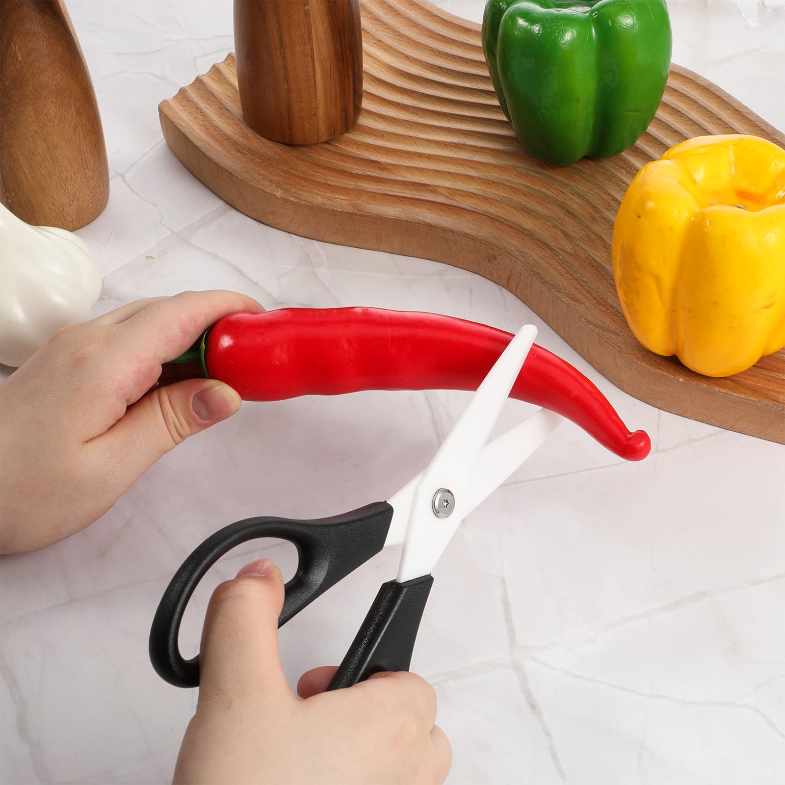 black handle ceramic scissors product detail image