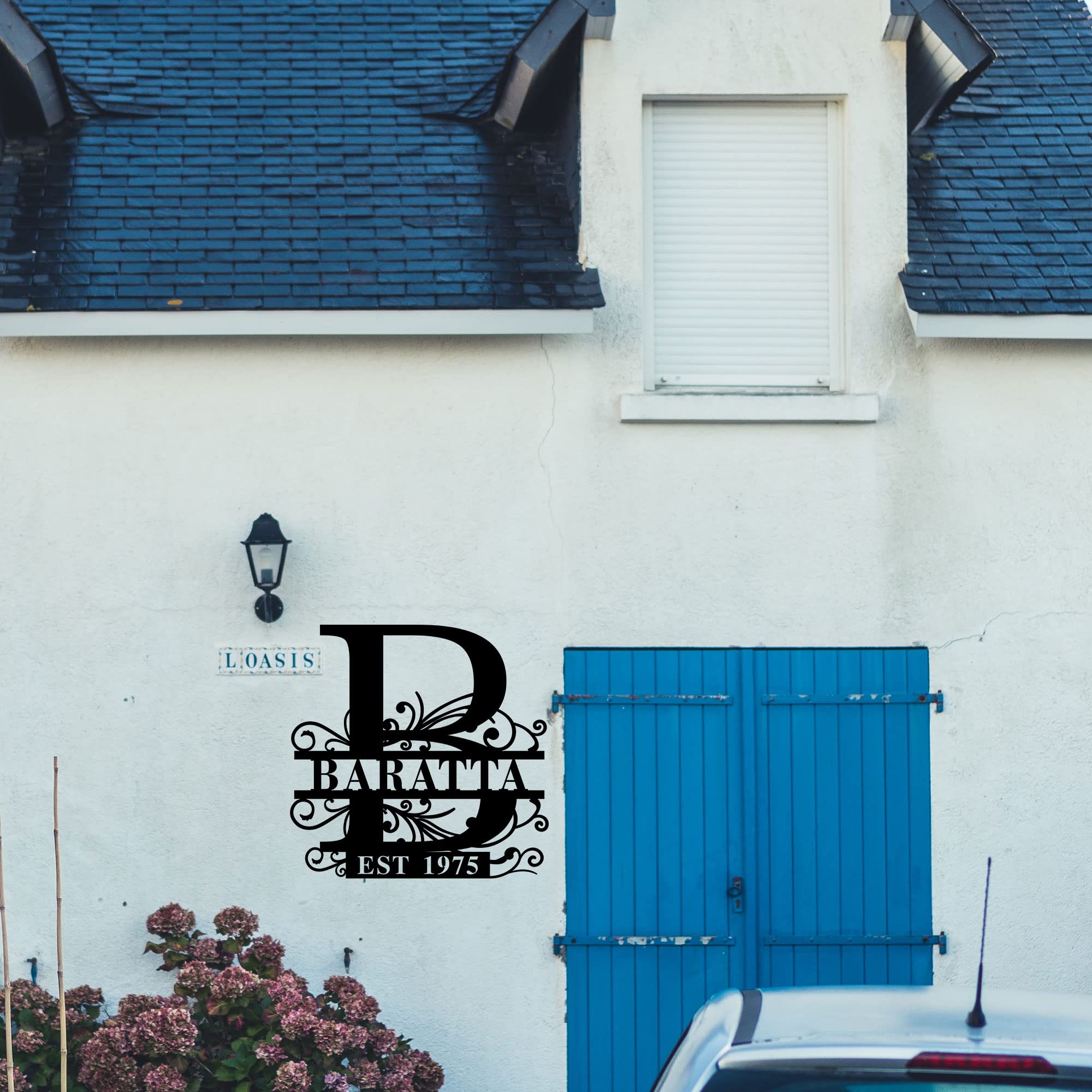 Smooth edged metal art sign for walls