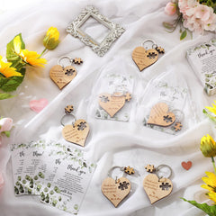 organza bags included in wedding favors set