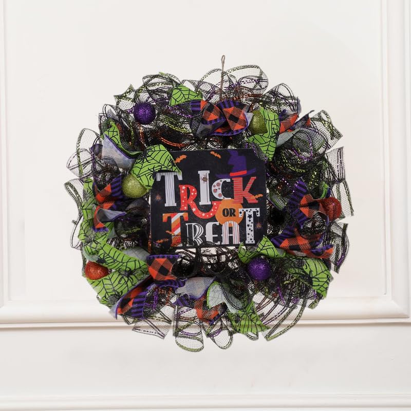 Versatile fall decor wreath for doors and walls