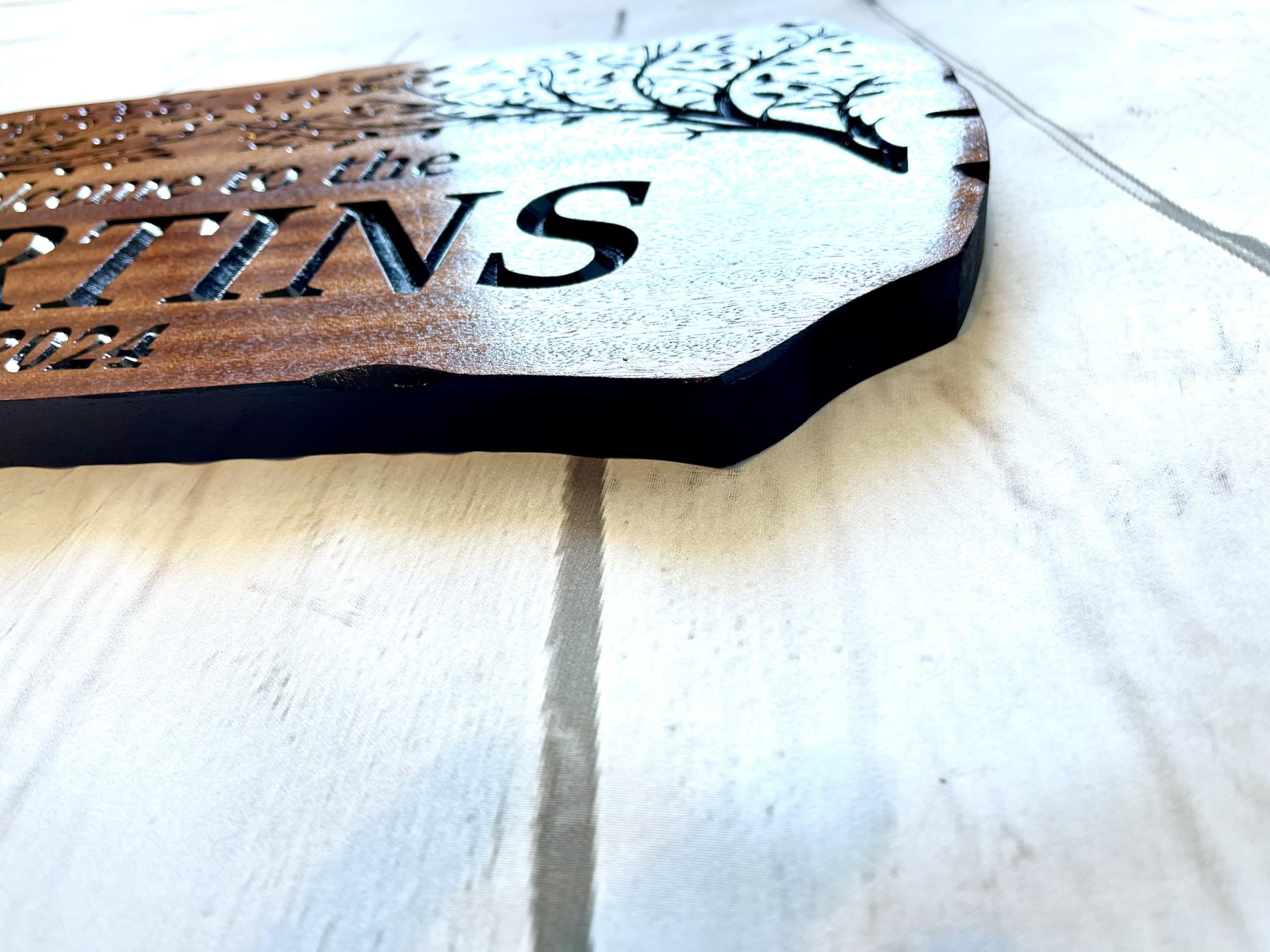 Outdoor cabin decor sign suitable for lake houses
