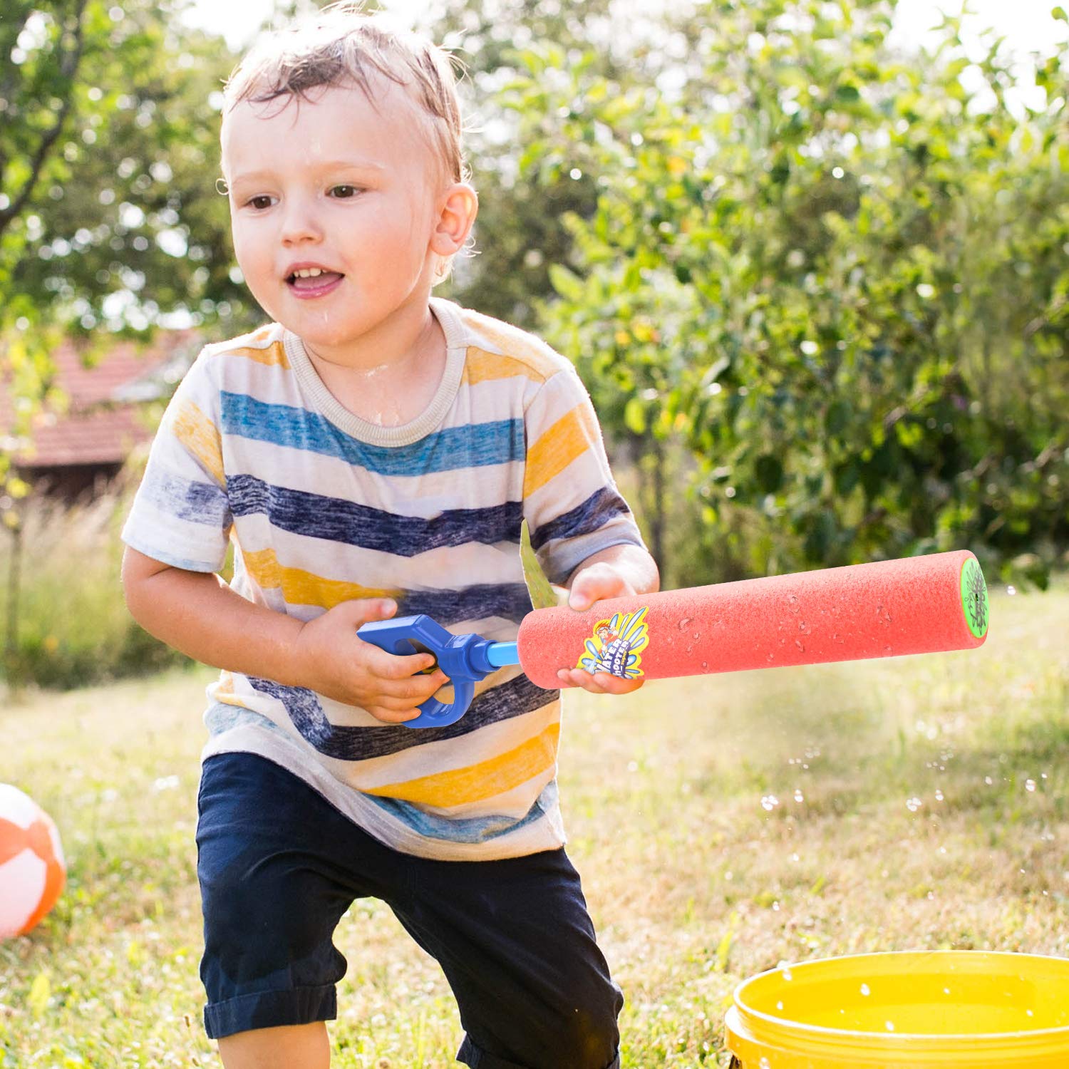 Lightweight 6-pack water guns for outdoor summer play