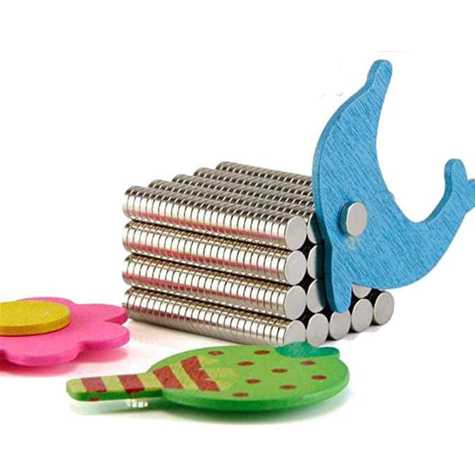 Magnet packaging protecting magnets from loss and damage