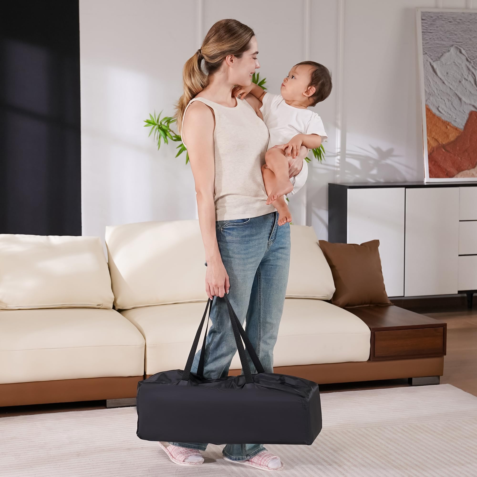 Lightweight 17.6 lb Pamo Babe portable playpen