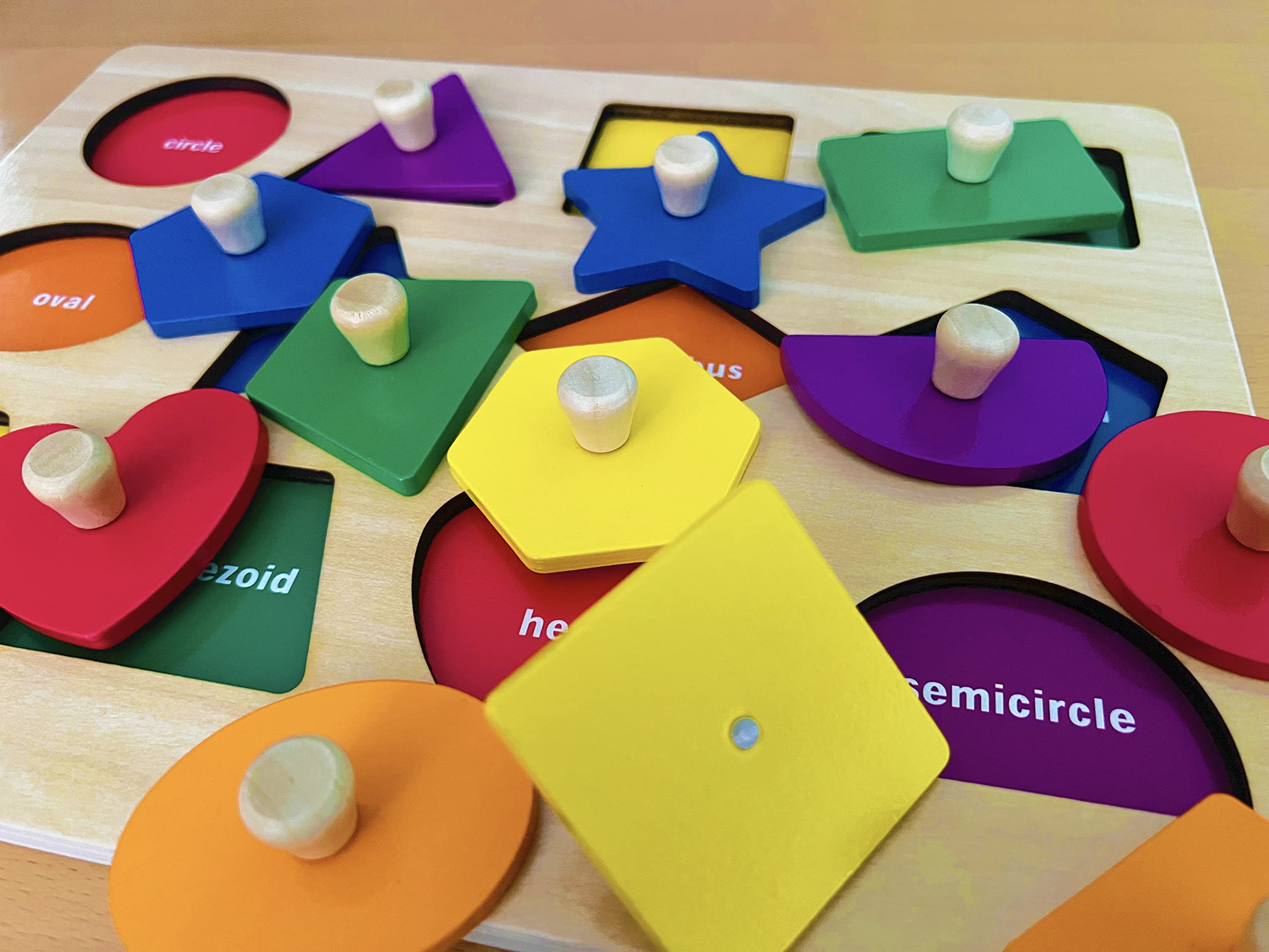 Geometric shapes in six Pantone colors