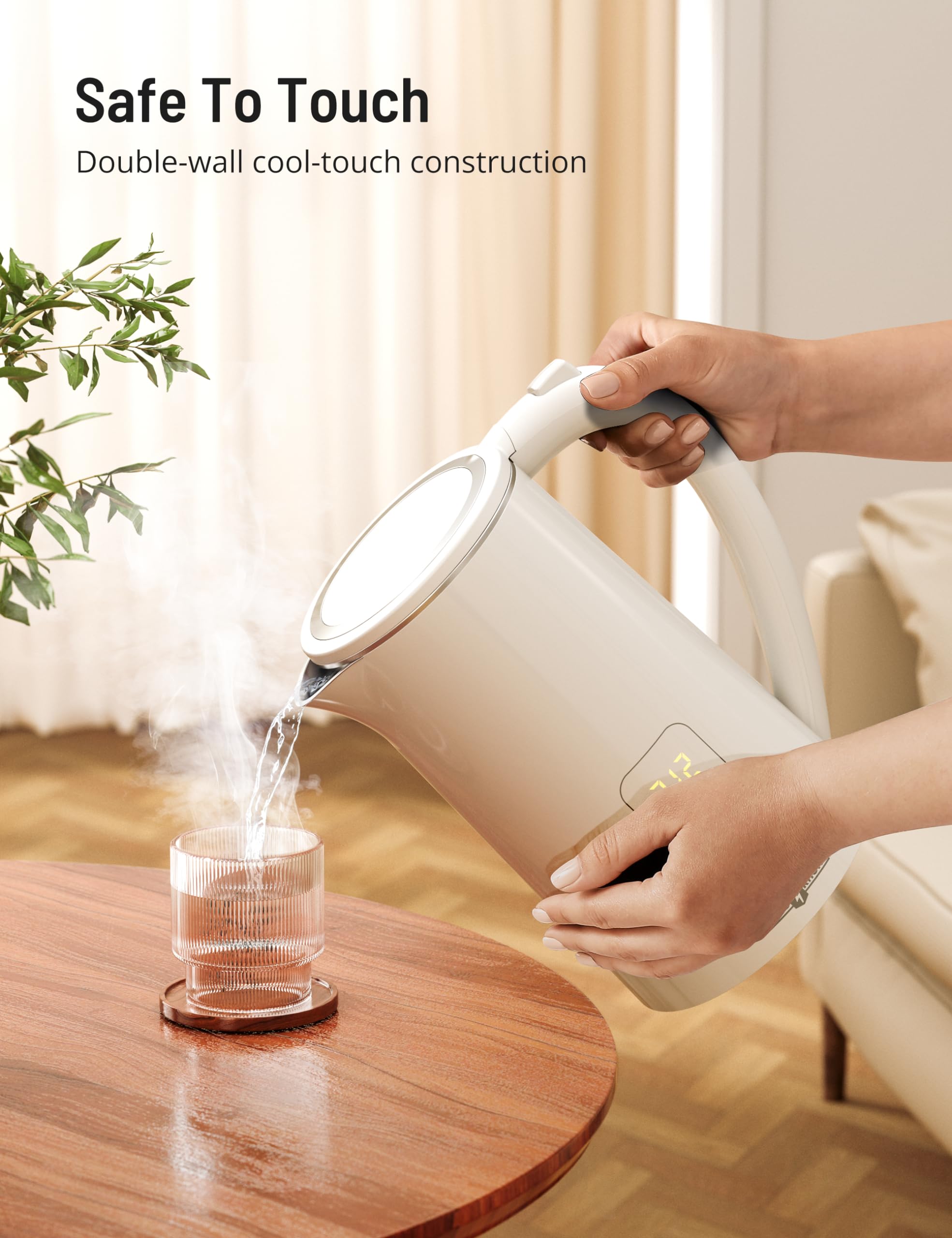 Rapid boiling at 1500W on Paris Rhône Electric Kettle