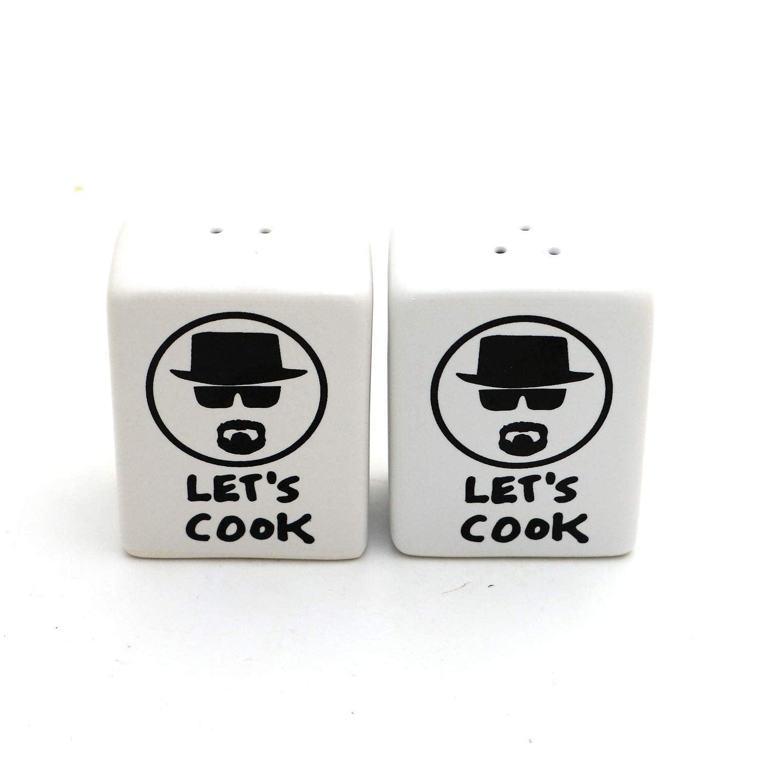 Salt and pepper shakers with removable silicon stopper in glossy lead-free white glaze