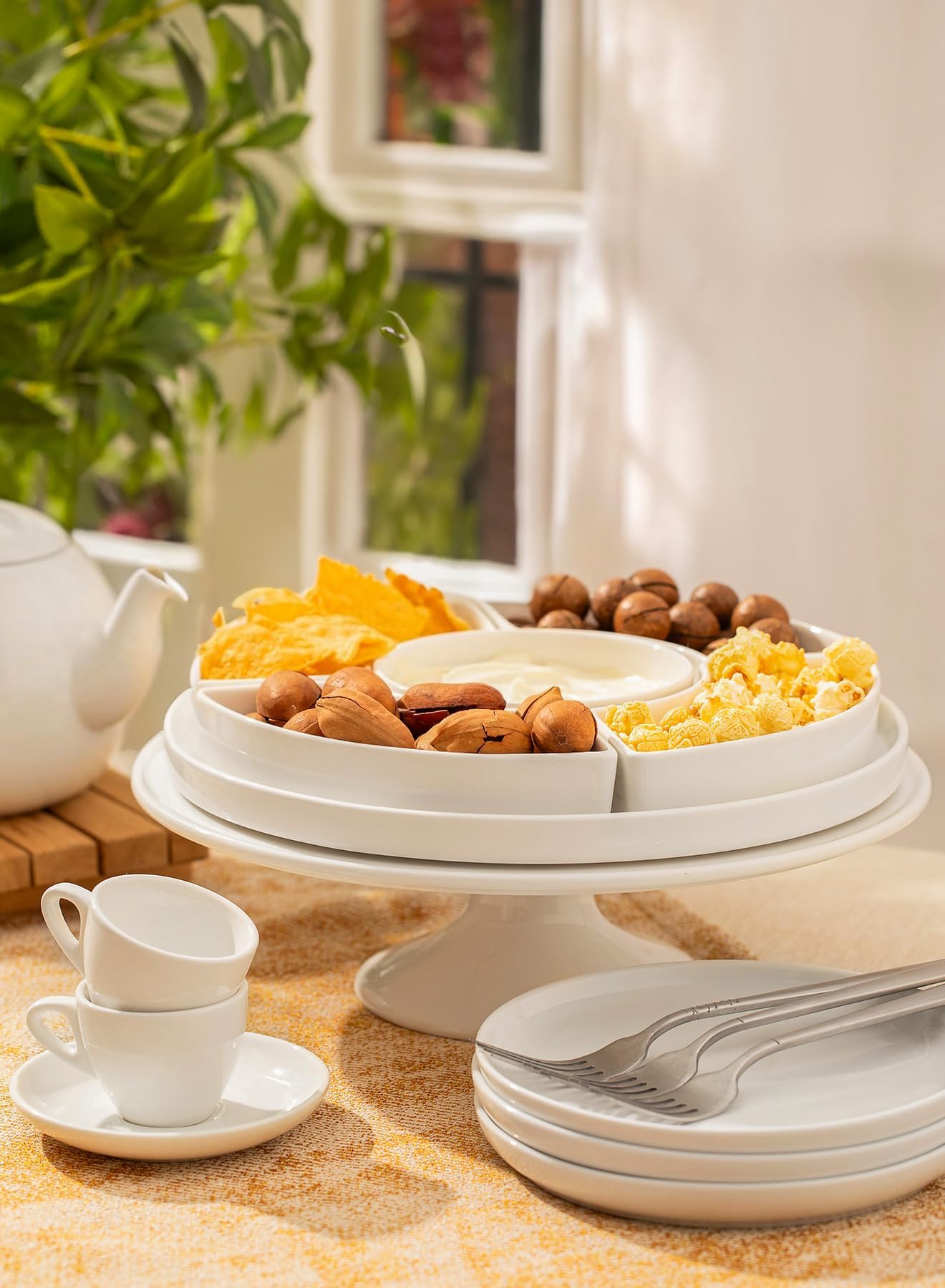 Stackable porcelain serving dish set suitable for catering and picnics