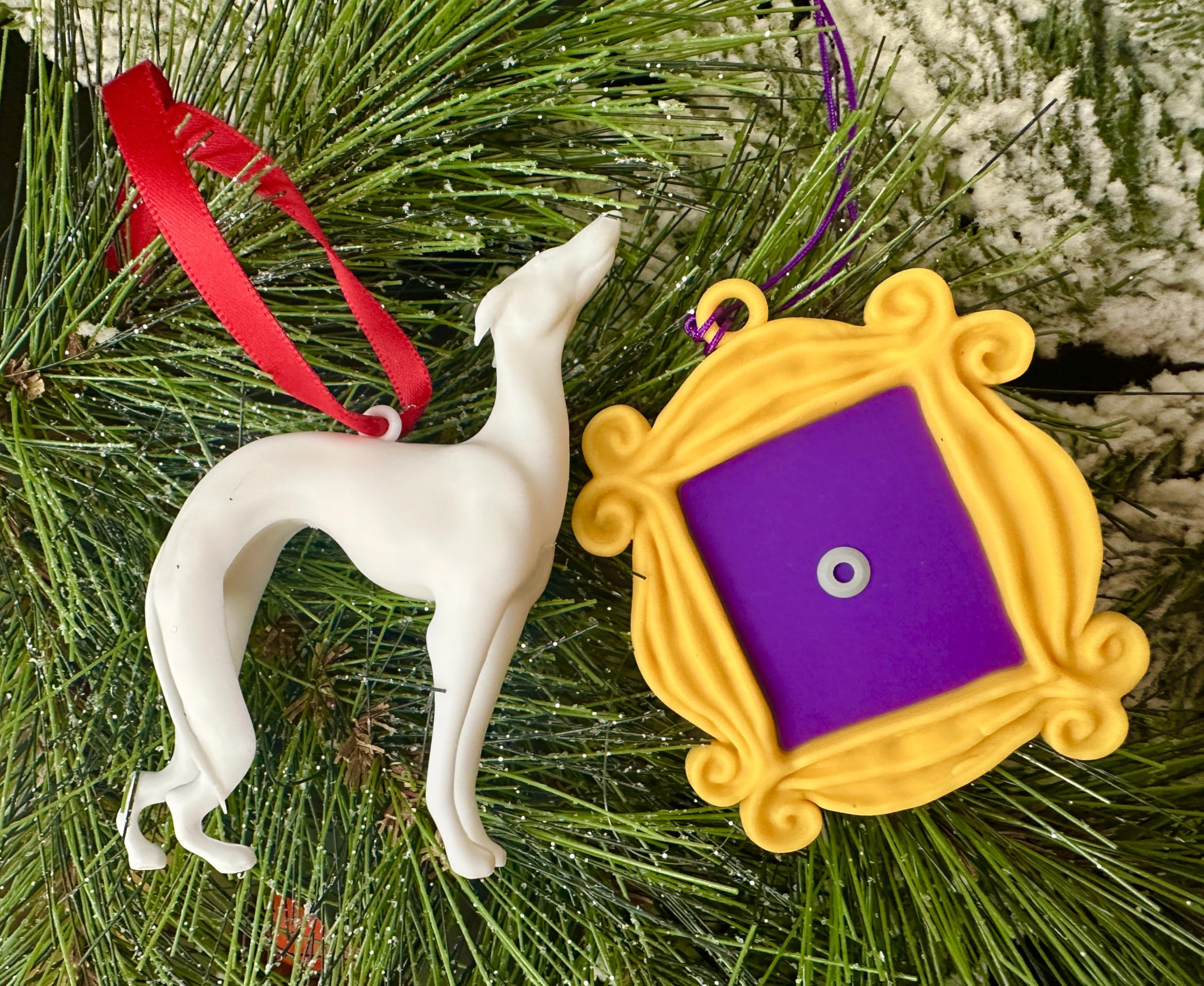 Pat The Dog ornament closeup