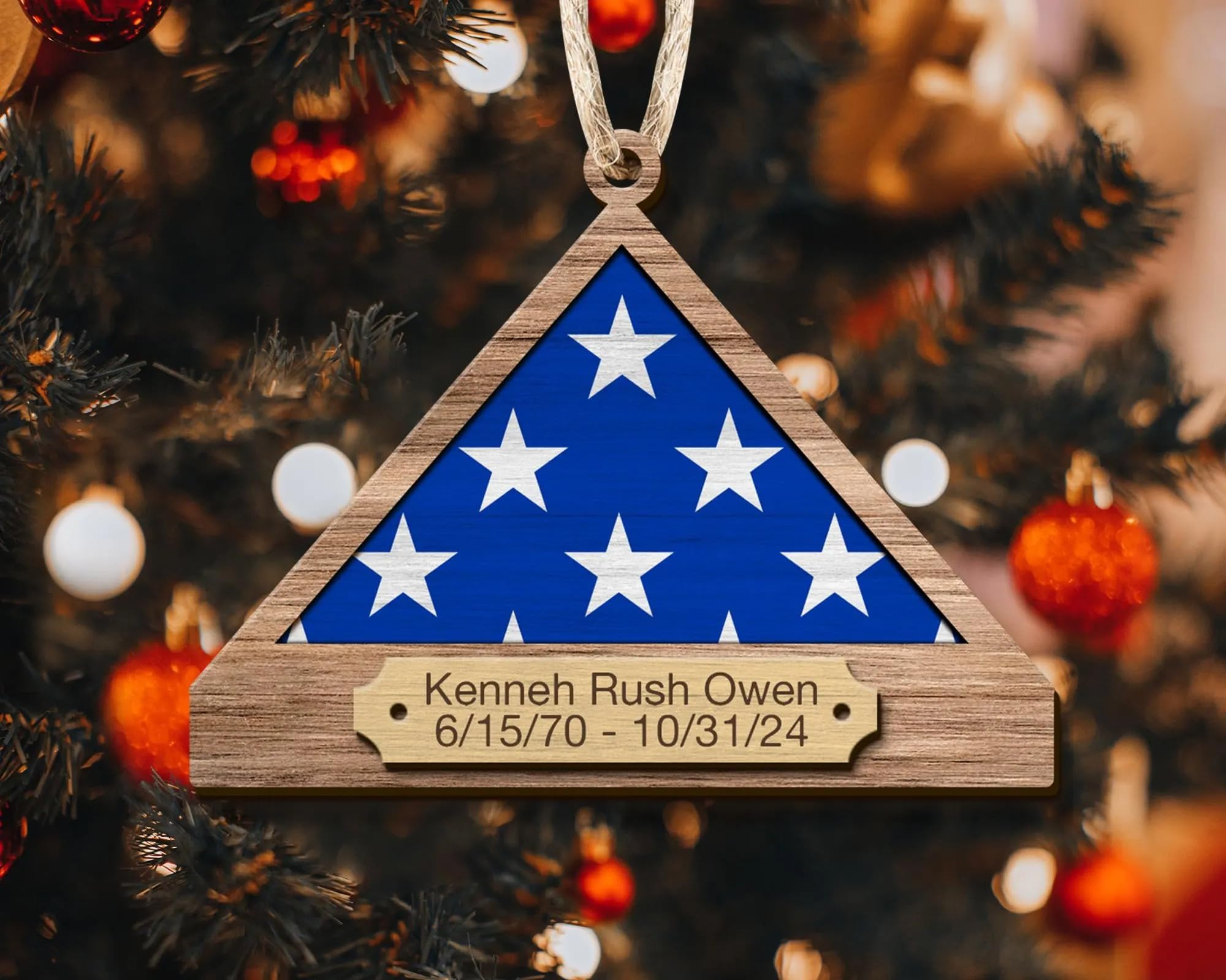 Patriotic memorial ornament suitable for sympathy gifts