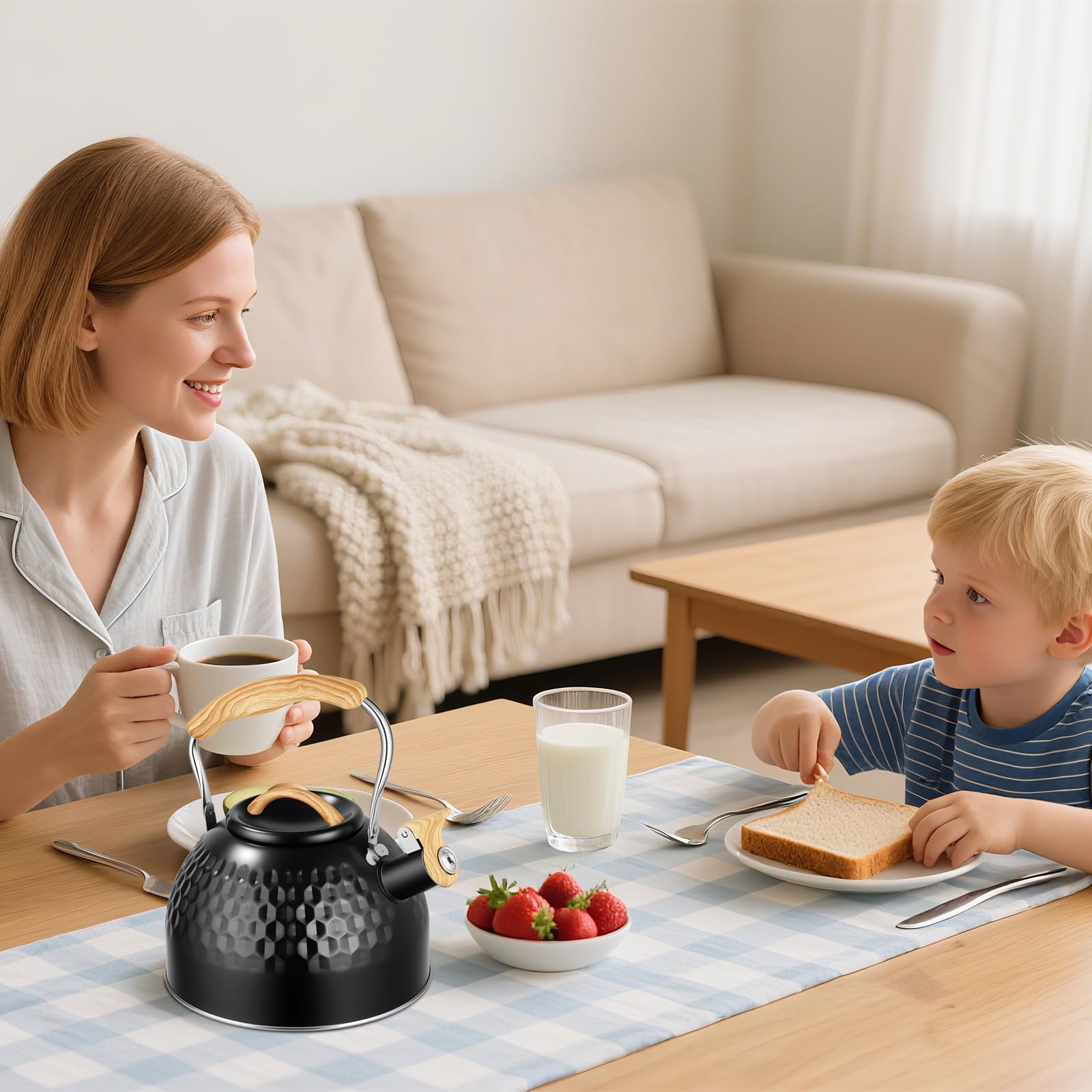 Kettle with folding handle designed for easy pouring