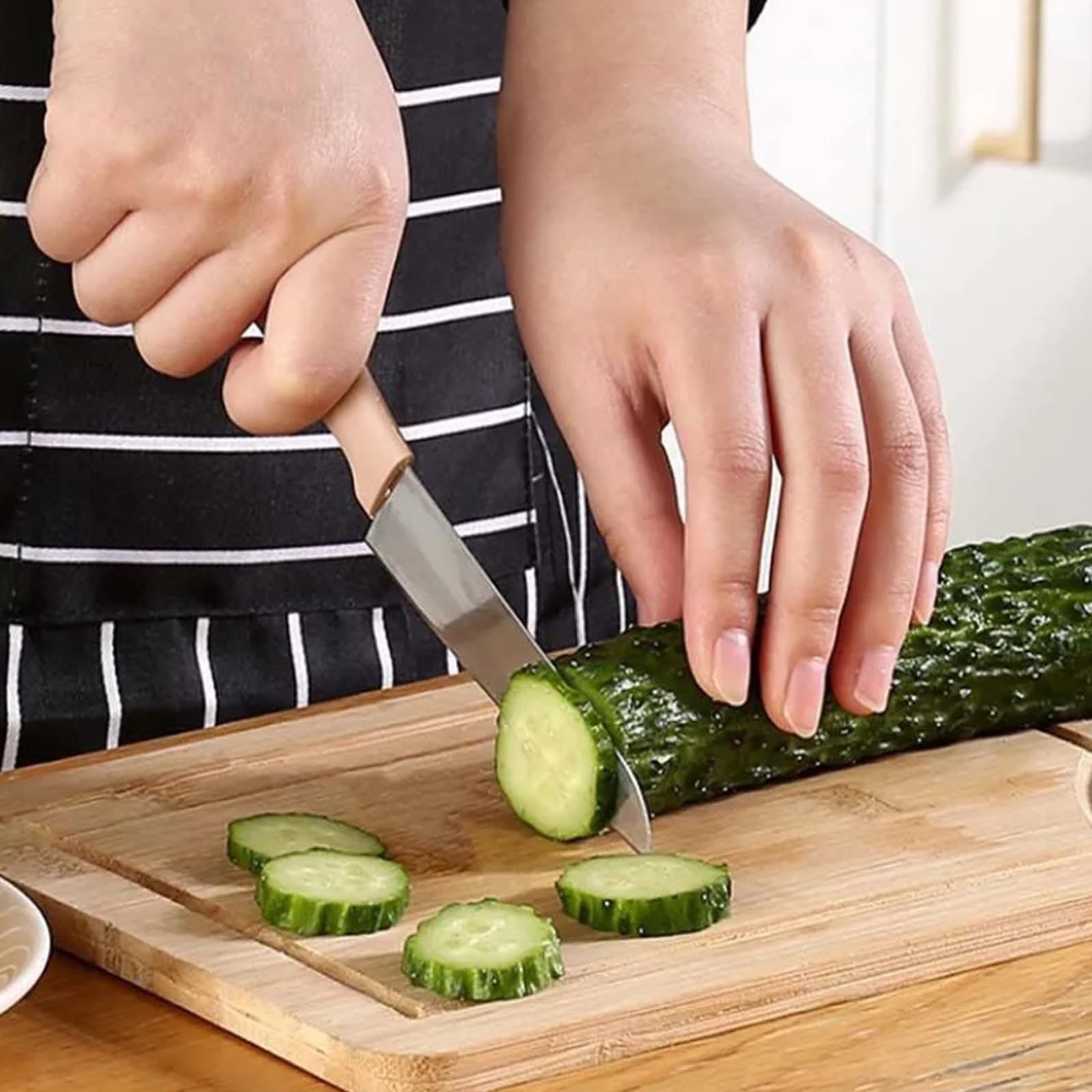 includes peeling knives and knife sheaths