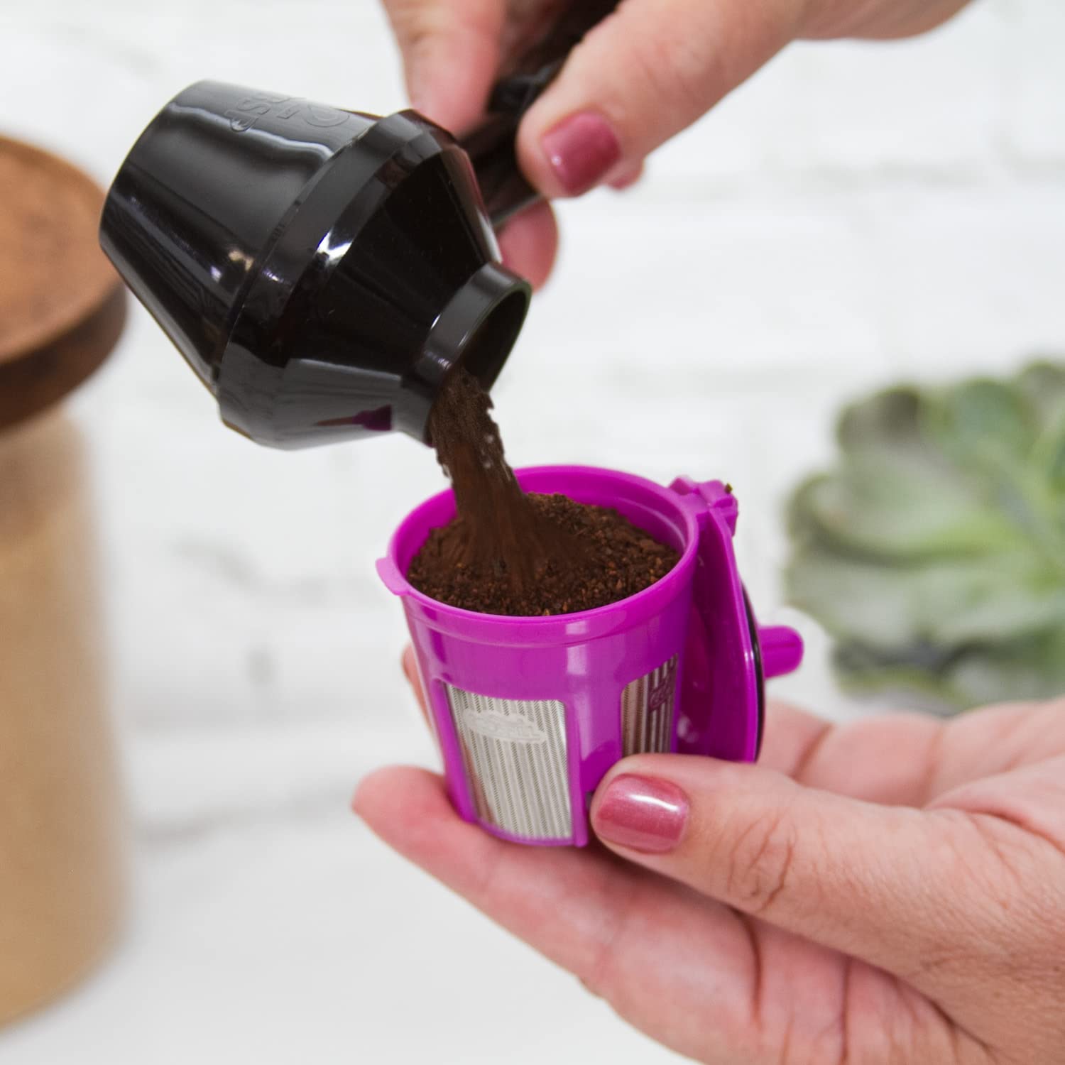 Easy to clean and store EZ-Scoop compact design