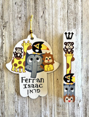 Personalize with English and Hebrew name on hamsa