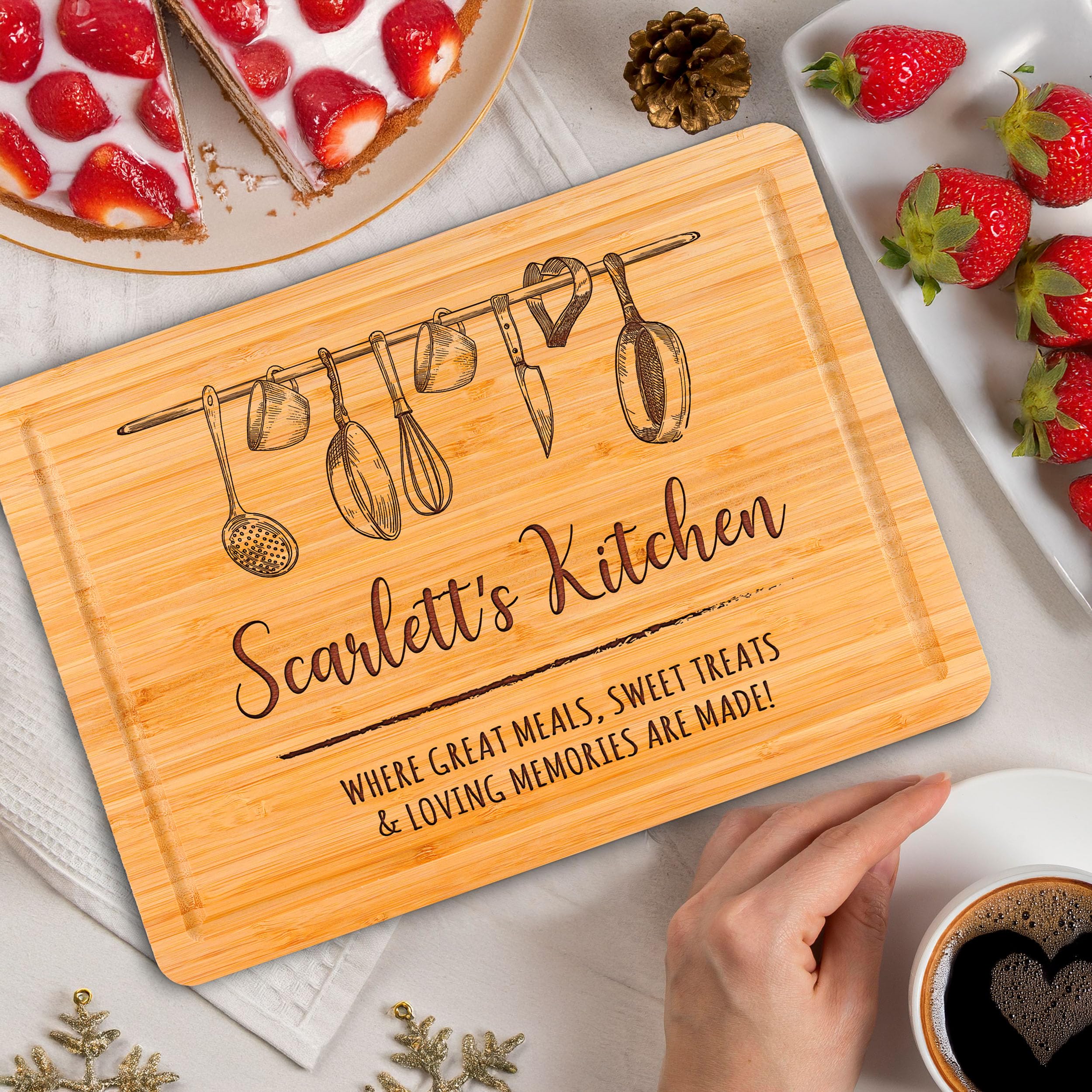 Close up of personalized engraved cutting board by Masat Customized