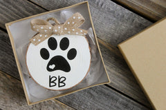 Personalized pet ornament with customizable details