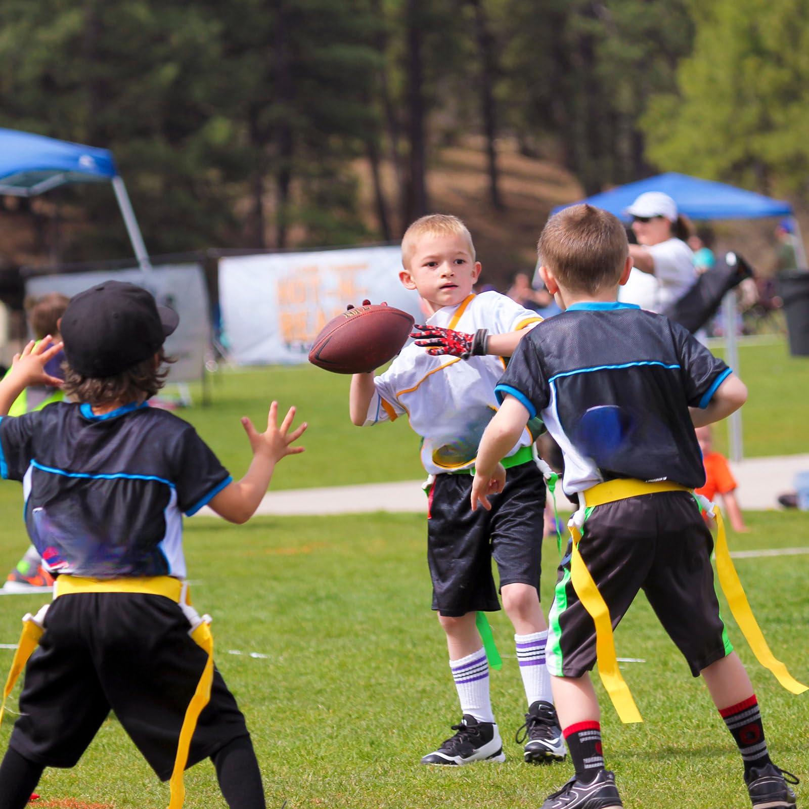 Belt with easy buckles for Peryiter flag football set