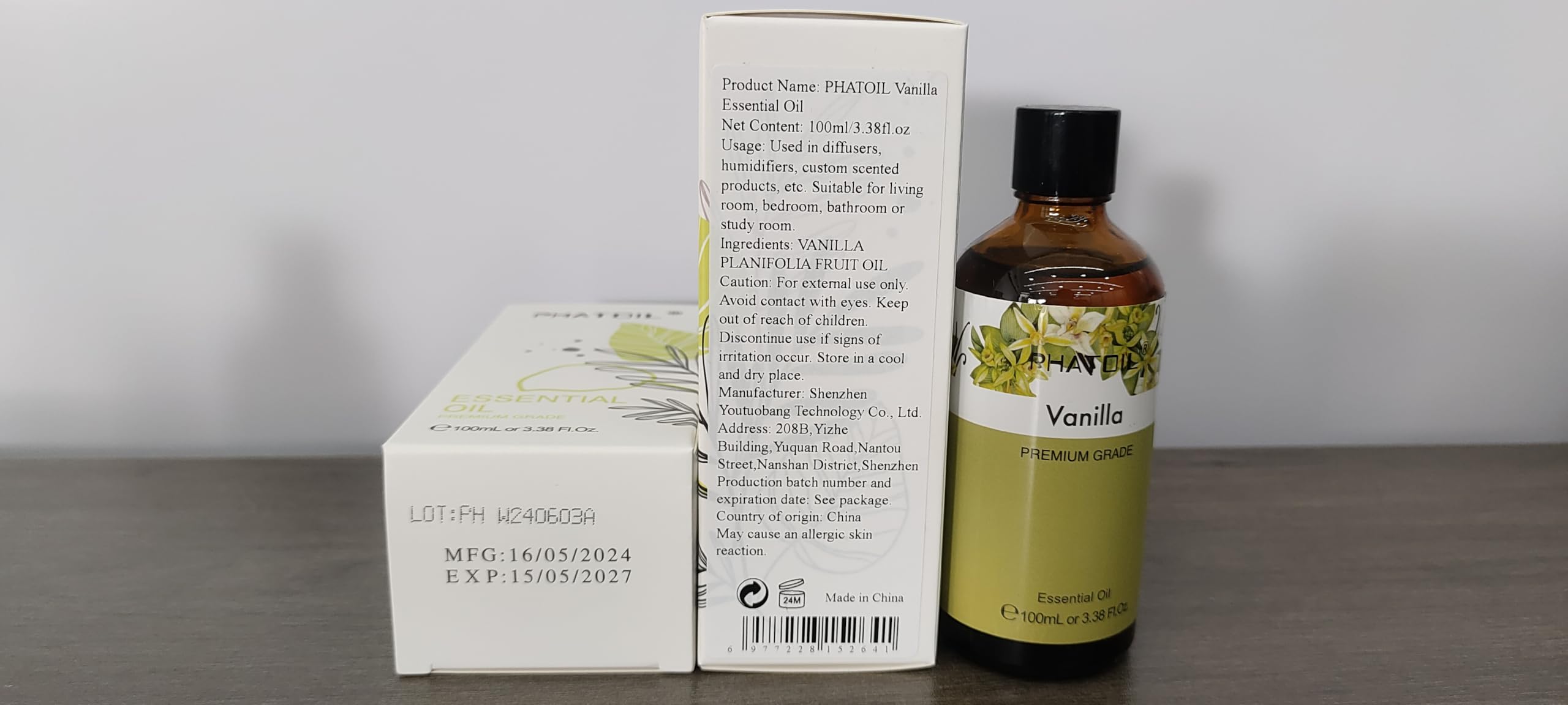 Pure vanilla essential oil safe and easy to use with carrier oils