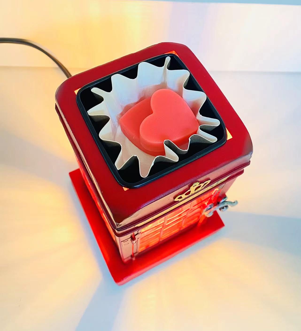 Phone booth wax warmer suitable for scented melts decor
