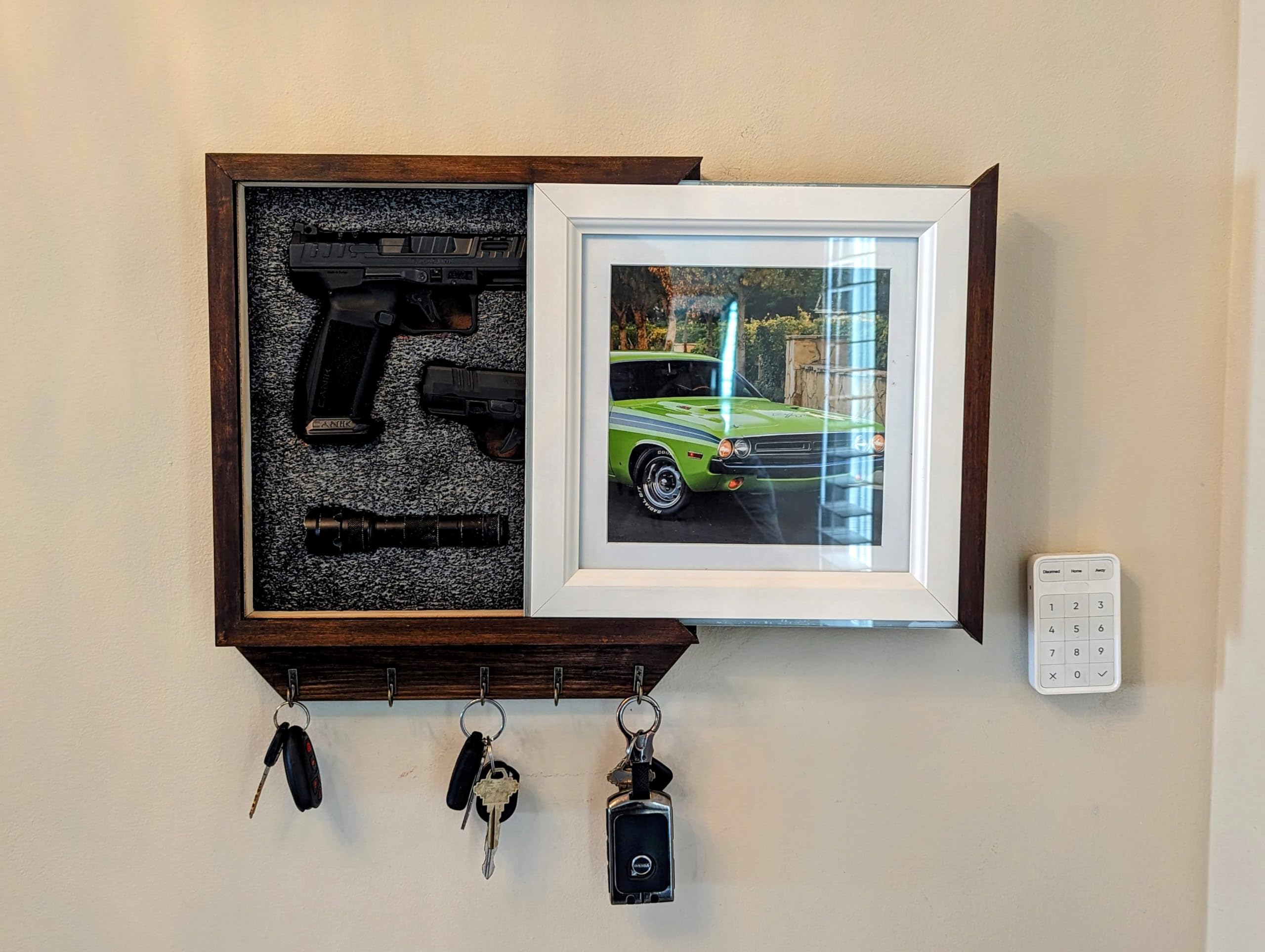 Gun racks style wall mounted storage