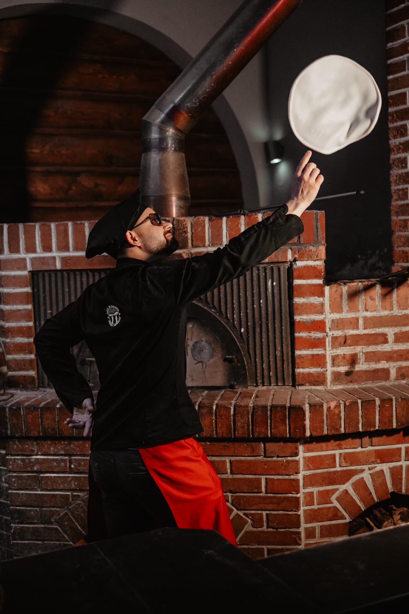 Pizza performance prop at restaurant setting
